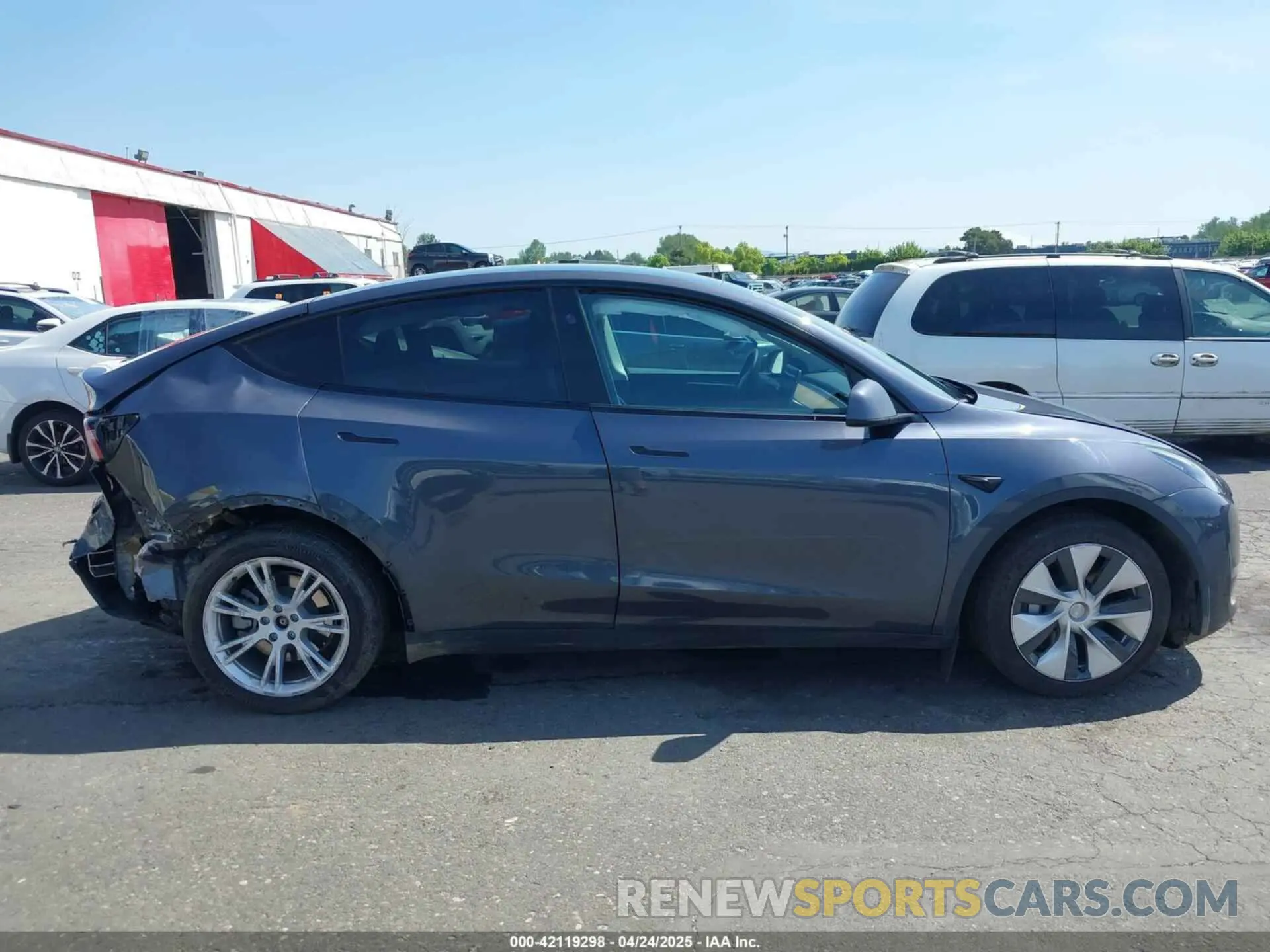 12 fotografías del automóvil dañado 7SAYGDEE2PF839866 TESLA MODEL Y 2023