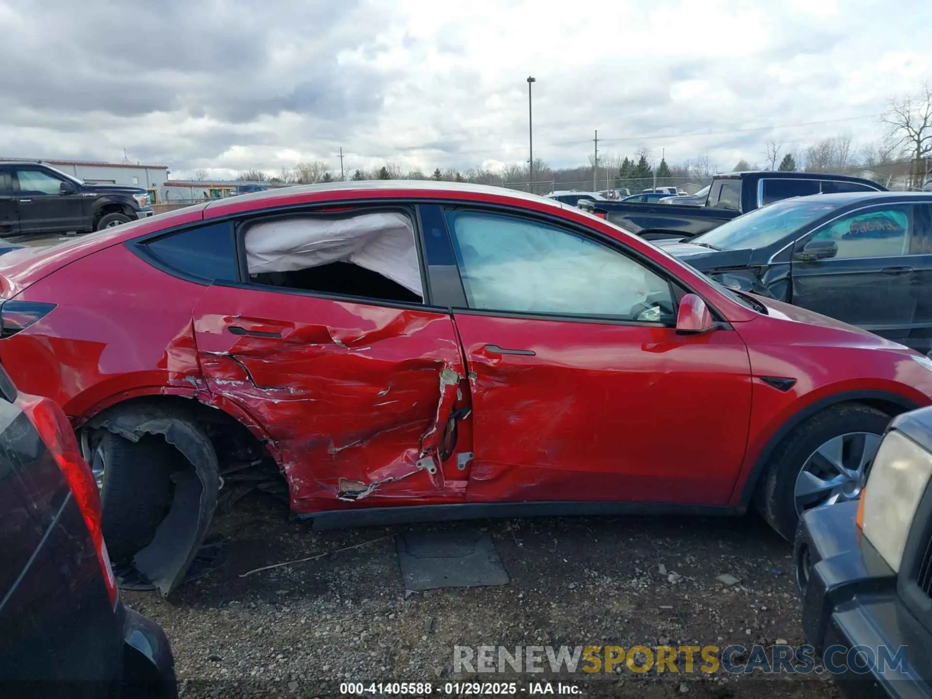 13 fotografías del automóvil dañado 7SAYGDEE2PF865593 TESLA MODEL Y 2023