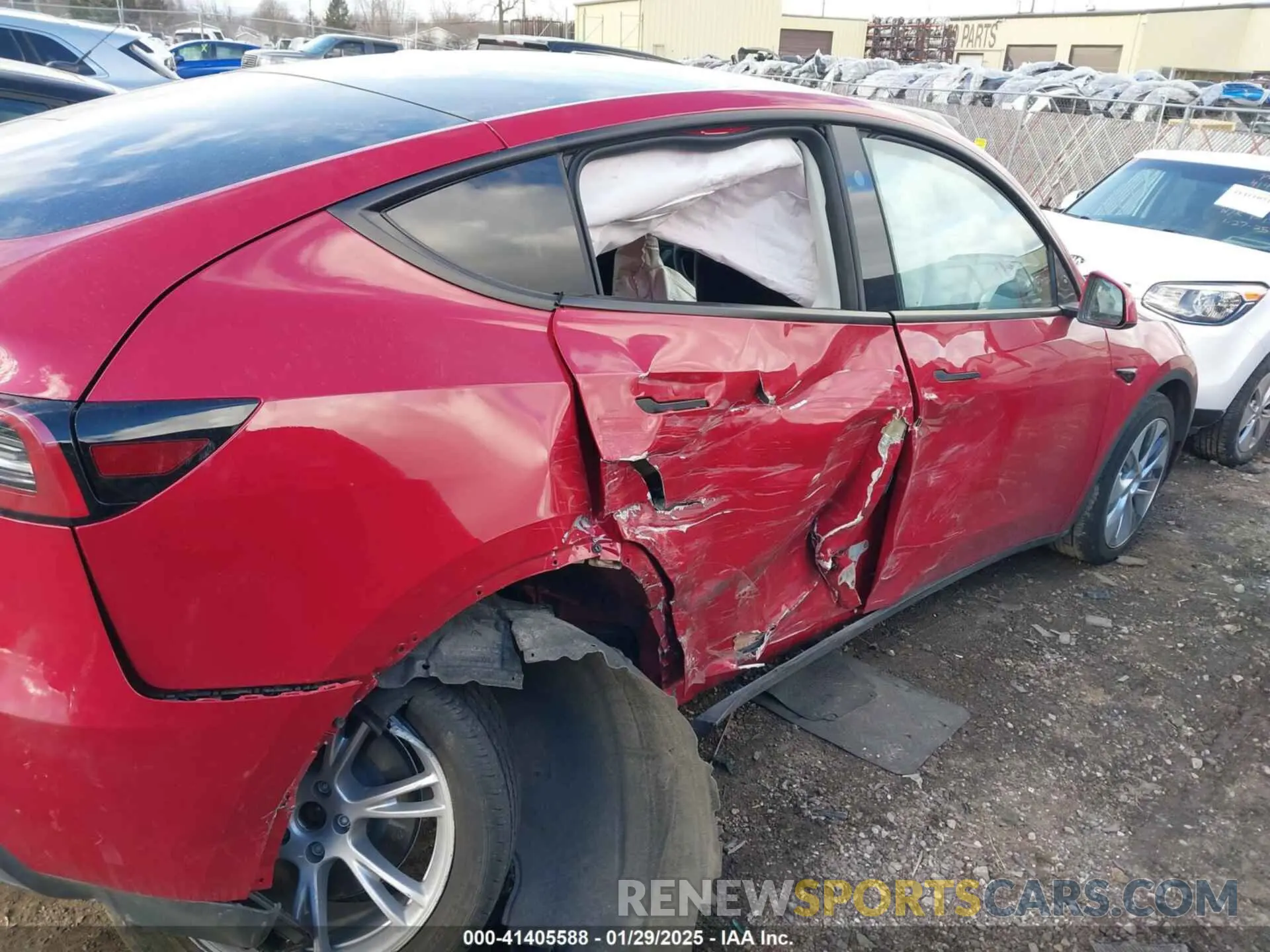 6 fotografías del automóvil dañado 7SAYGDEE2PF865593 TESLA MODEL Y 2023