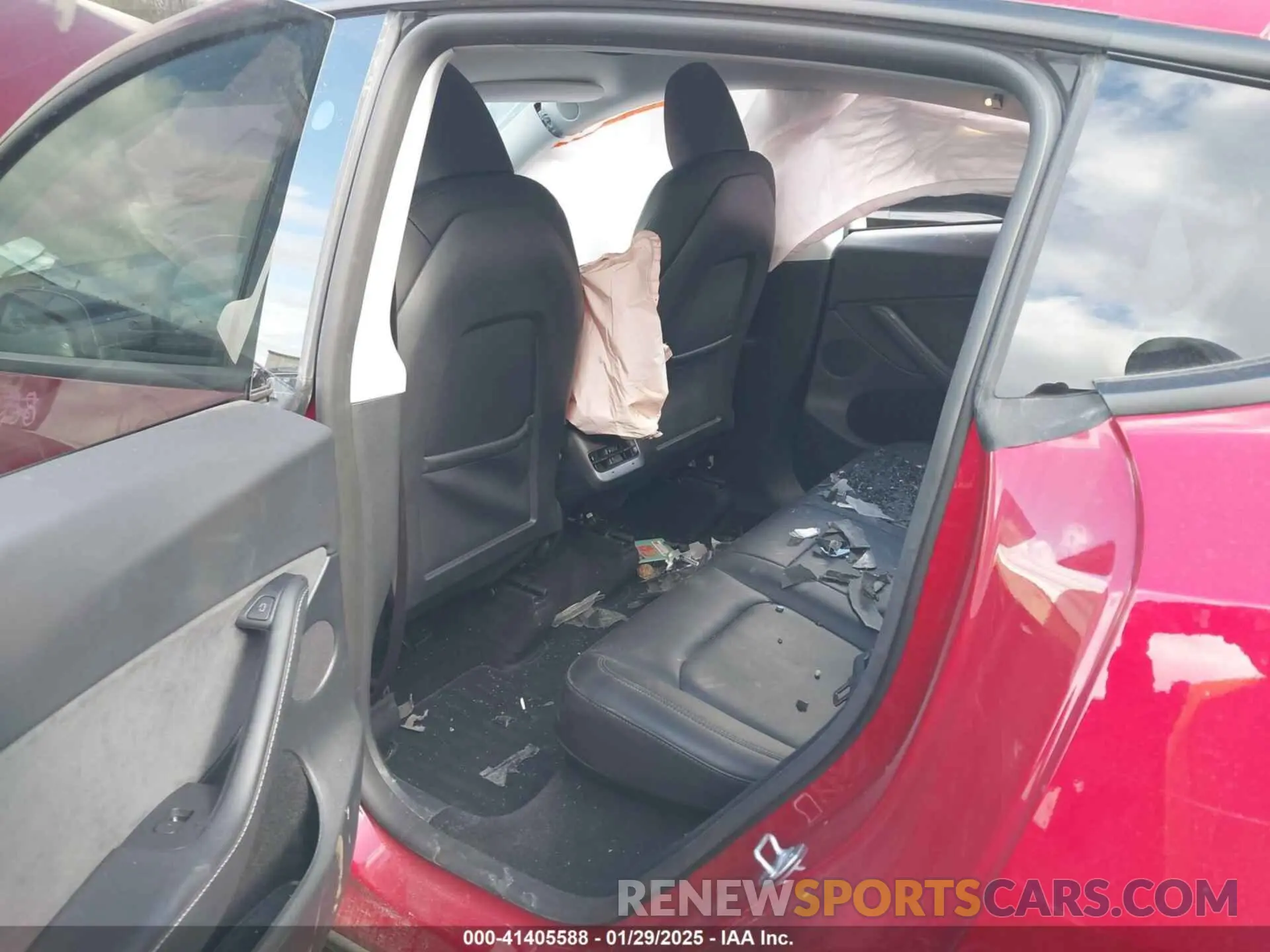 8 fotografías del automóvil dañado 7SAYGDEE2PF865593 TESLA MODEL Y 2023