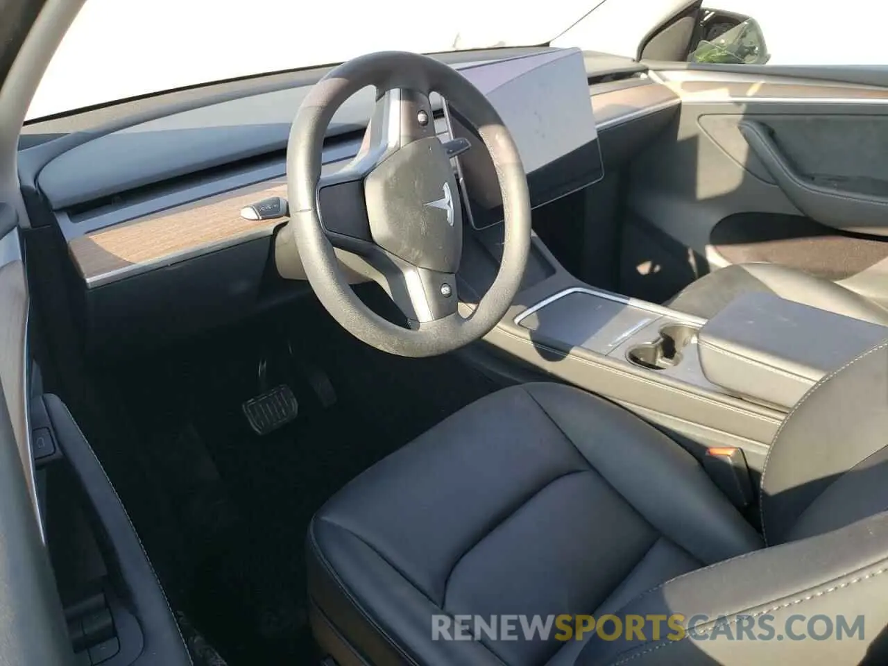 8 fotografías del automóvil dañado 7SAYGDEE2PF929213 TESLA MODEL Y 2023