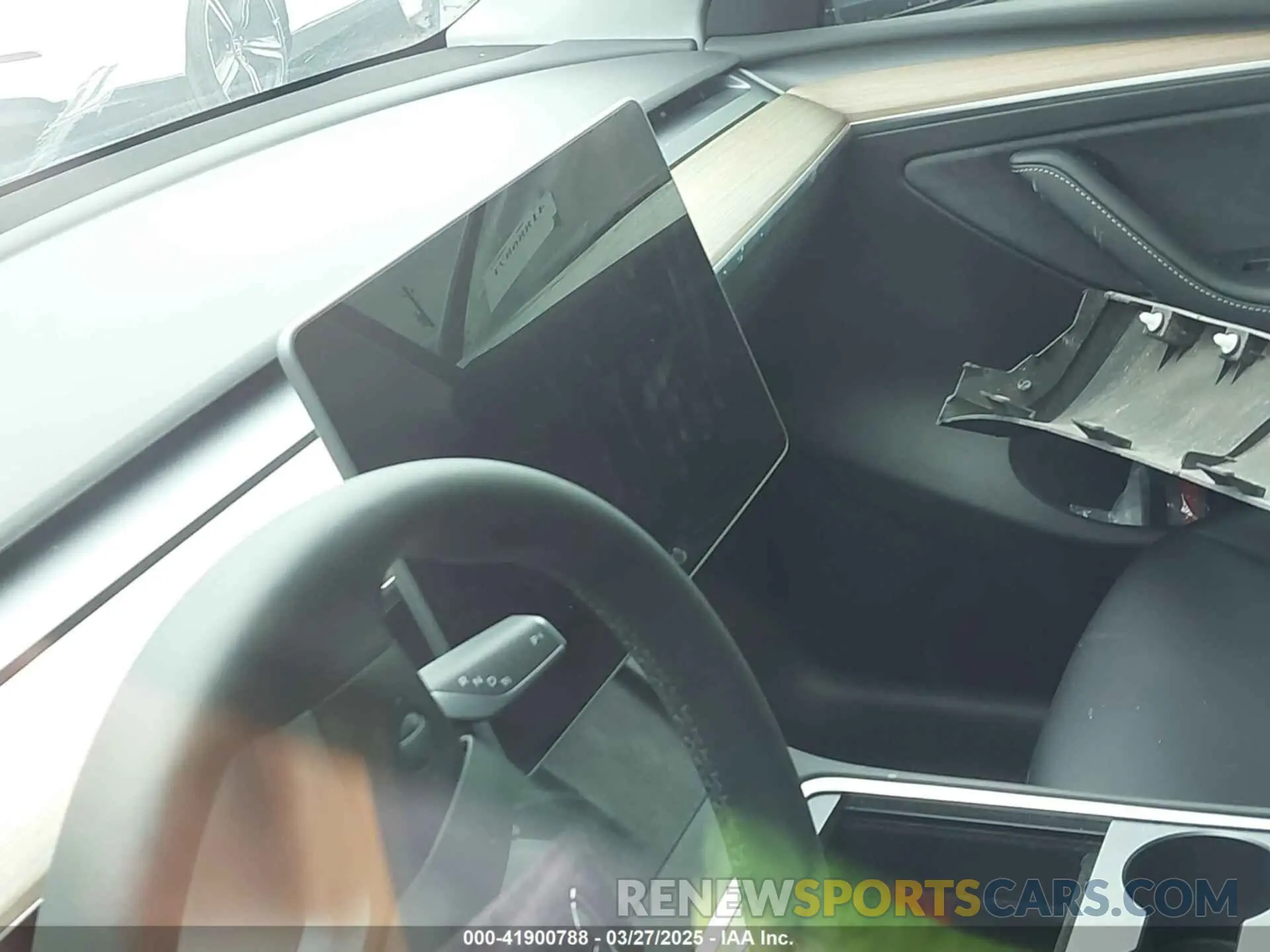 14 fotografías del automóvil dañado 7SAYGDEE3PA024315 TESLA MODEL Y 2023