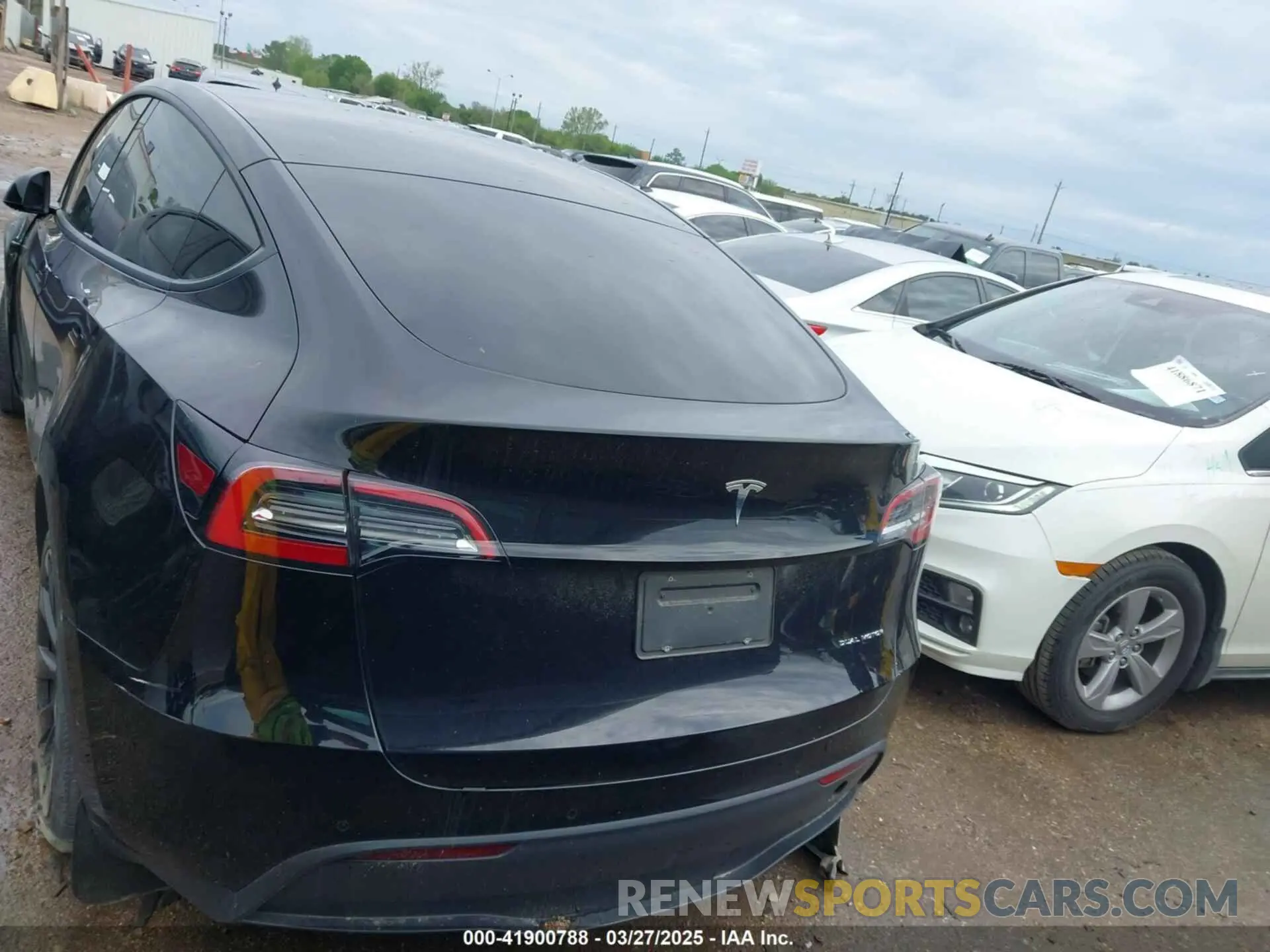 15 fotografías del automóvil dañado 7SAYGDEE3PA024315 TESLA MODEL Y 2023