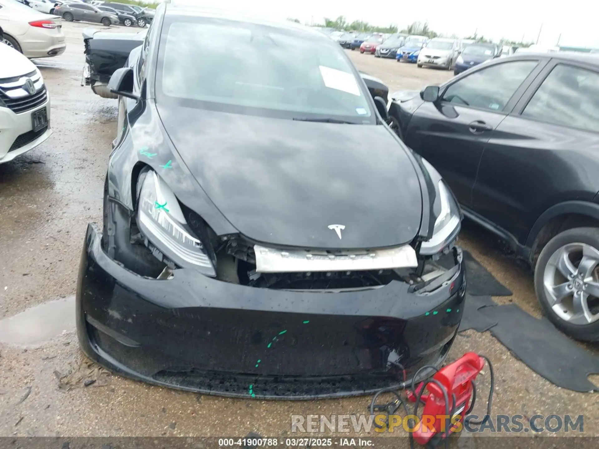 18 fotografías del automóvil dañado 7SAYGDEE3PA024315 TESLA MODEL Y 2023