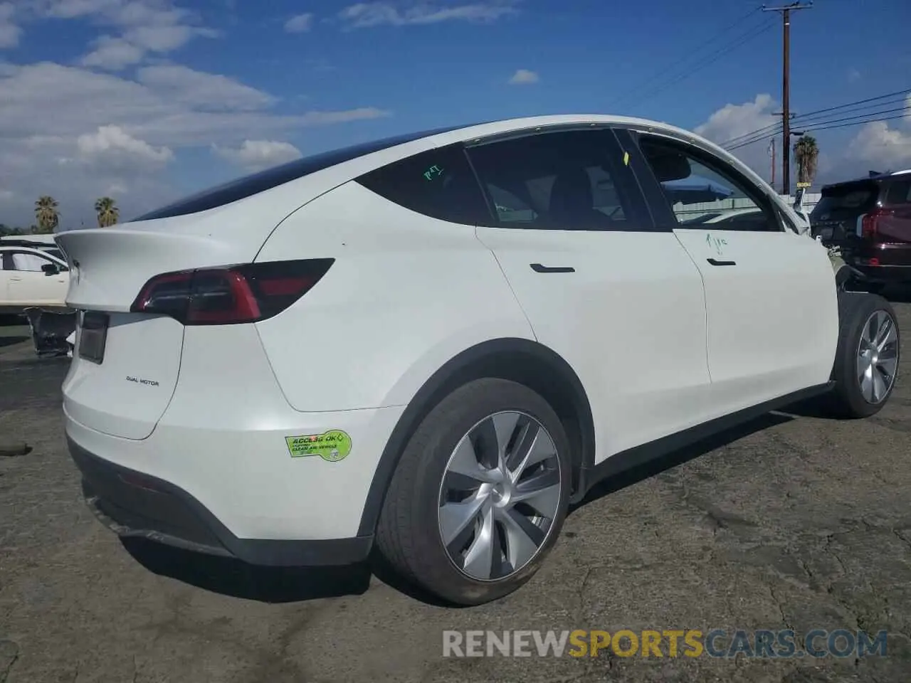 3 fotografías del automóvil dañado 7SAYGDEE3PA108330 TESLA MODEL Y 2023