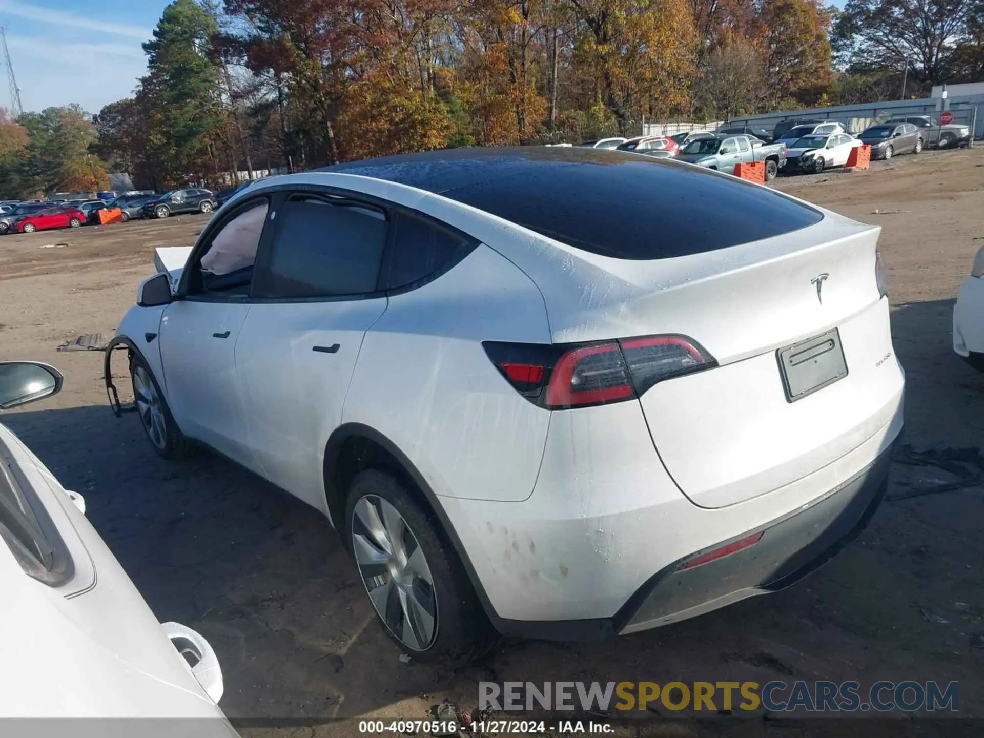 3 fotografías del automóvil dañado 7SAYGDEE3PA130666 TESLA MODEL Y 2023