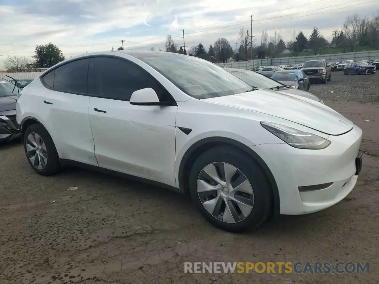 4 fotografías del automóvil dañado 7SAYGDEE3PA130988 TESLA MODEL Y 2023