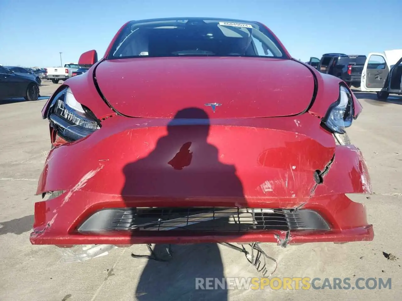 5 fotografías del automóvil dañado 7SAYGDEE3PA155261 TESLA MODEL Y 2023