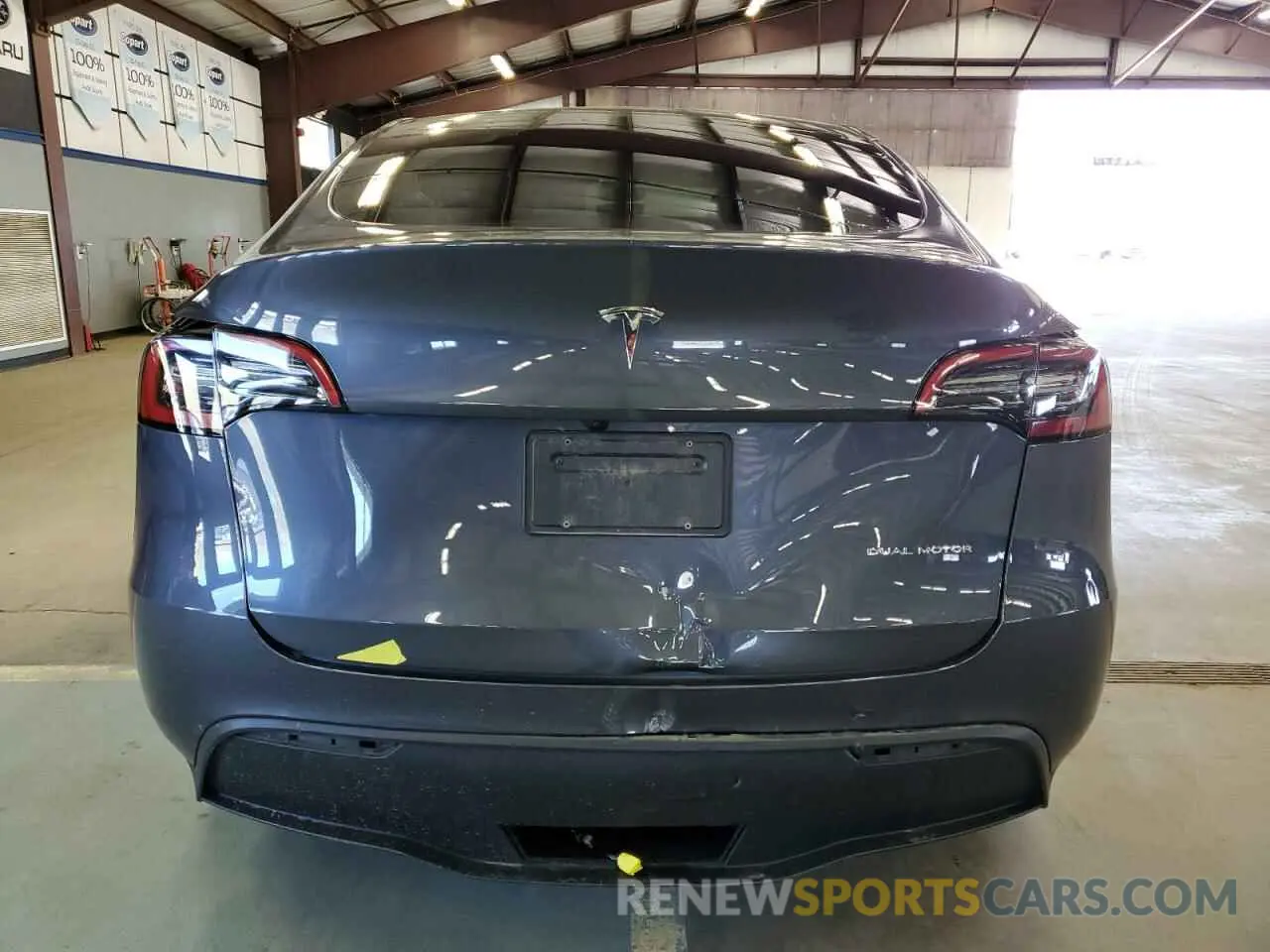 6 fotografías del automóvil dañado 7SAYGDEE3PA194481 TESLA MODEL Y 2023