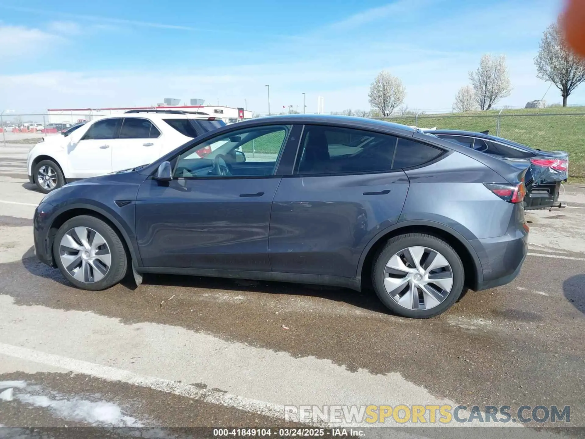 14 fotografías del automóvil dañado 7SAYGDEE3PA204992 TESLA MODEL Y 2023
