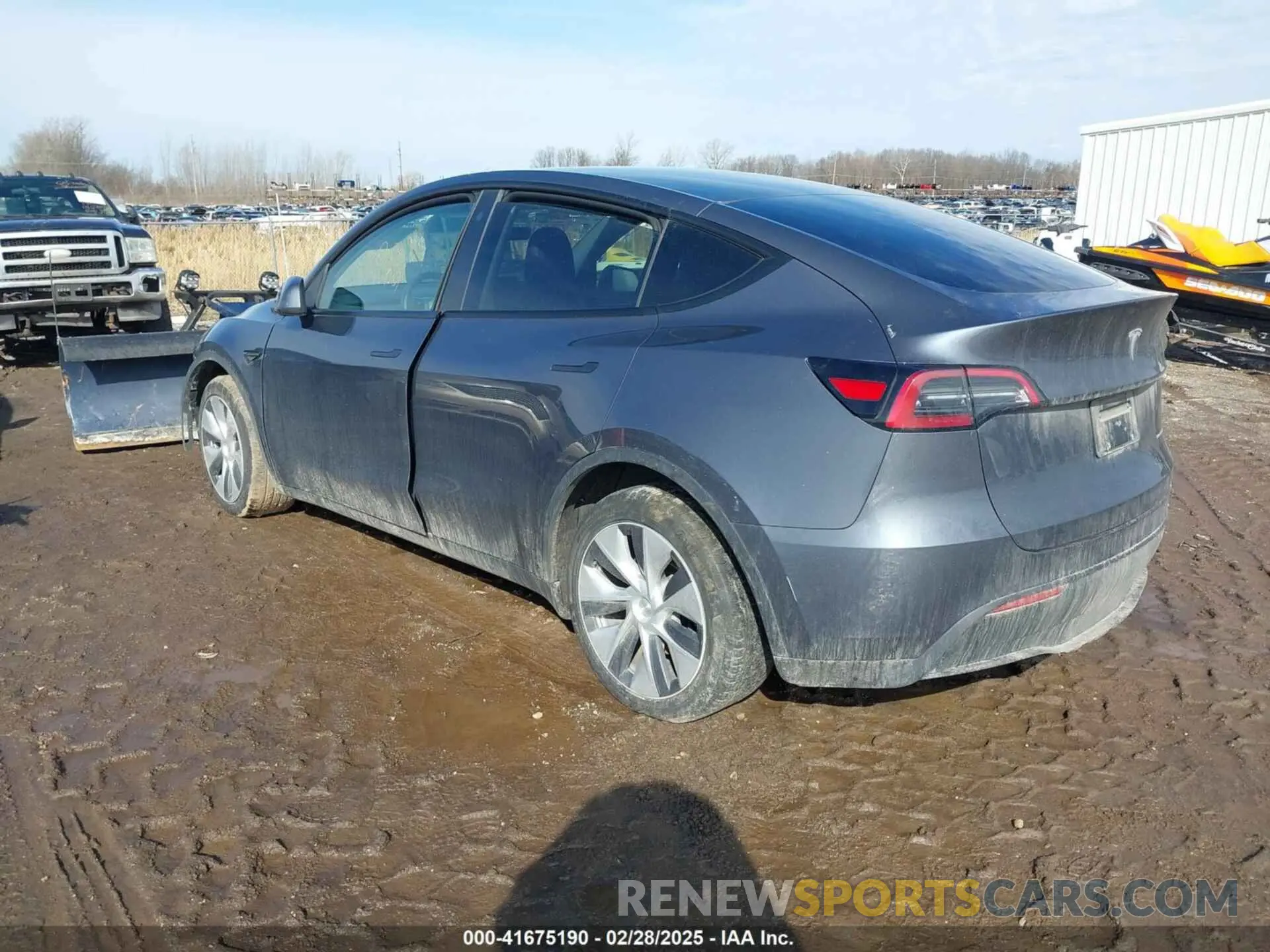 3 fotografías del automóvil dañado 7SAYGDEE3PF600780 TESLA MODEL Y 2023