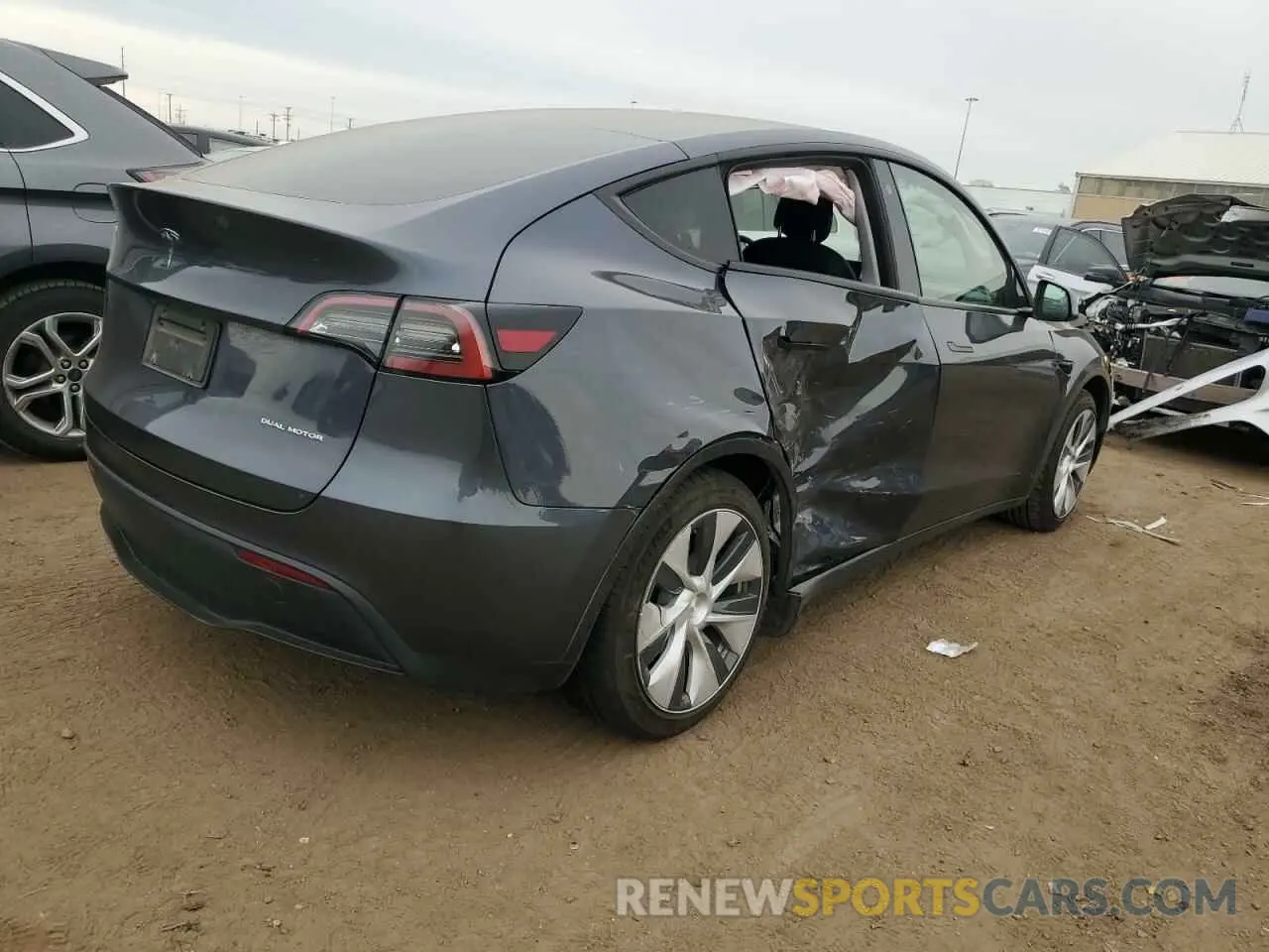 3 fotografías del automóvil dañado 7SAYGDEE3PF603615 TESLA MODEL Y 2023