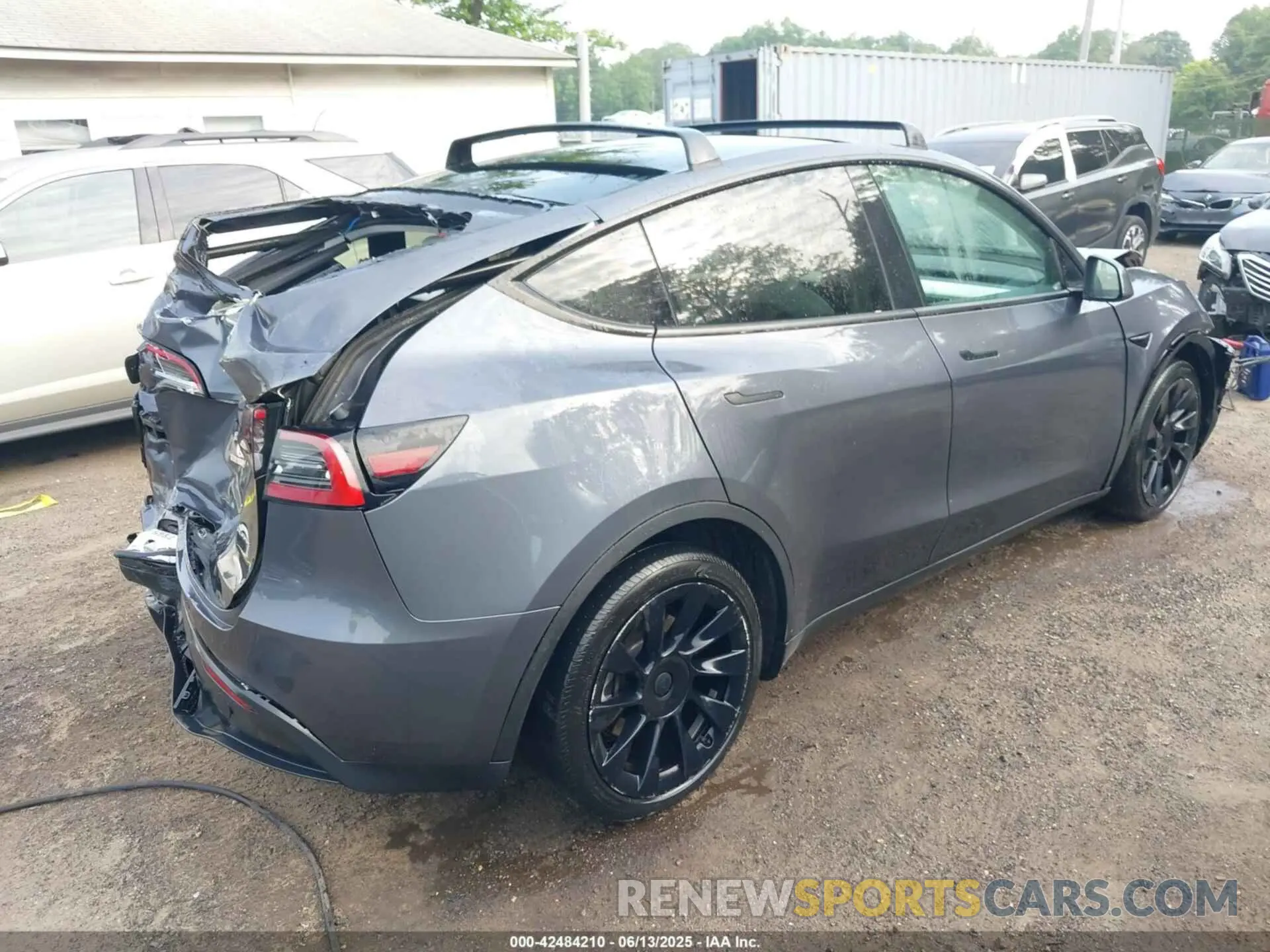 4 fotografías del automóvil dañado 7SAYGDEE3PF631527 TESLA MODEL Y 2023