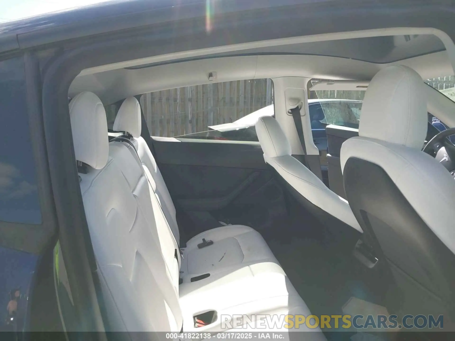 8 fotografías del automóvil dañado 7SAYGDEE3PF674457 TESLA MODEL Y 2023