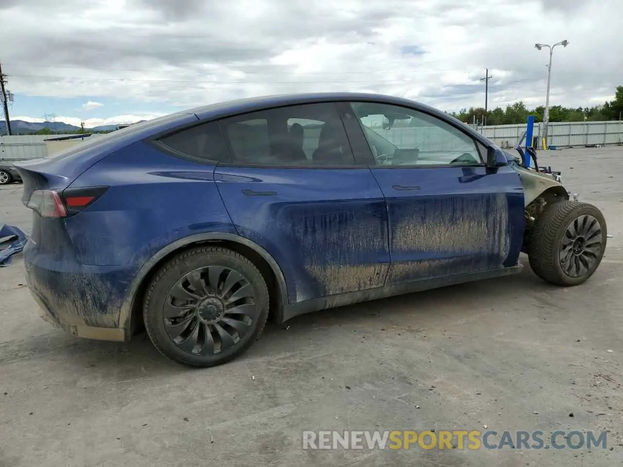 3 fotografías del automóvil dañado 7SAYGDEE3PF710356 TESLA MODEL Y 2023