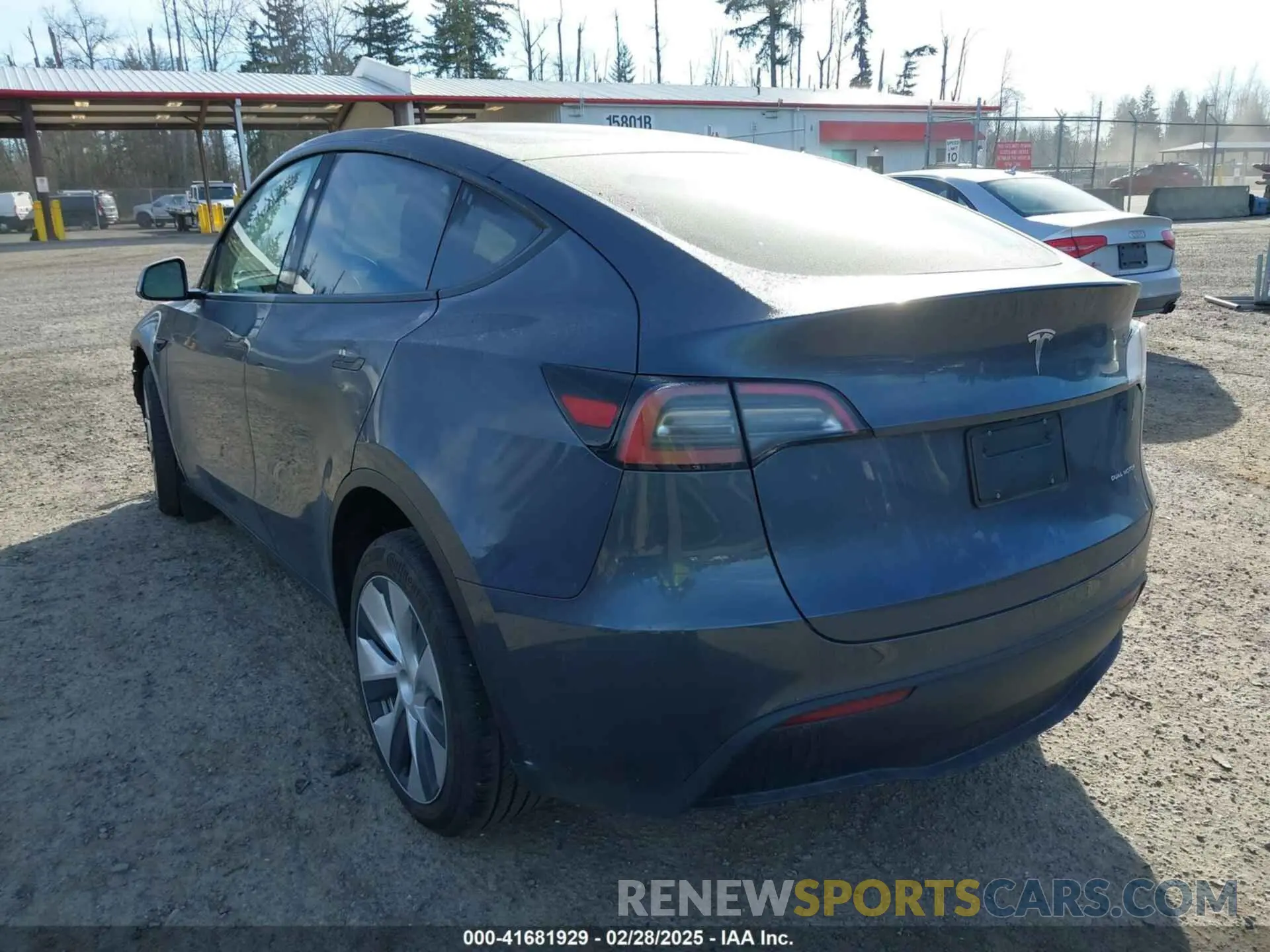 3 fotografías del automóvil dañado 7SAYGDEE3PF760741 TESLA MODEL Y 2023