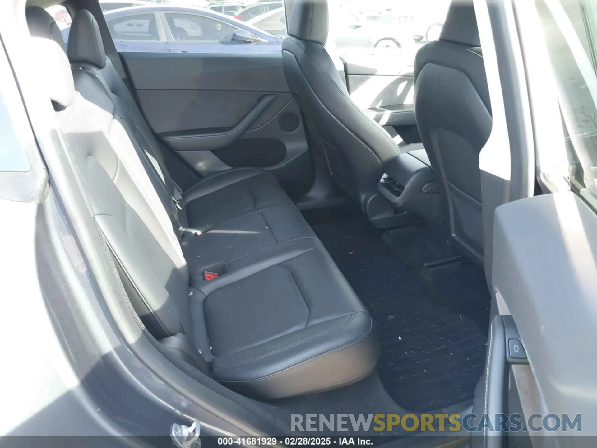 8 fotografías del automóvil dañado 7SAYGDEE3PF760741 TESLA MODEL Y 2023