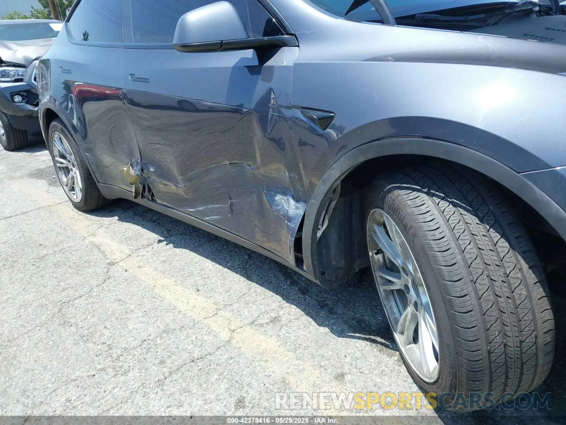 6 fotografías del automóvil dañado 7SAYGDEE3PF806715 TESLA MODEL Y 2023