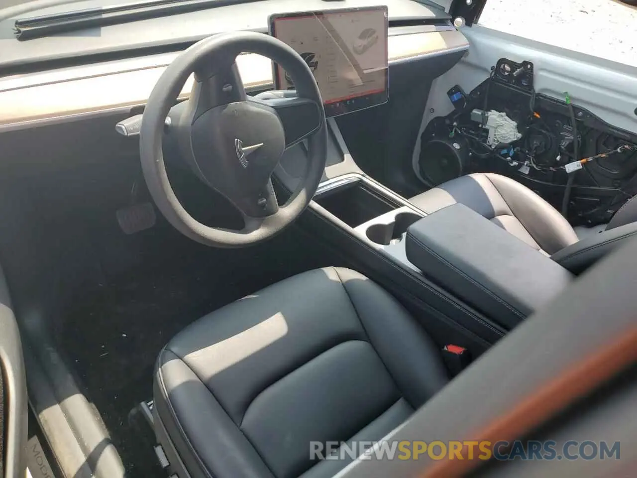 8 fotografías del automóvil dañado 7SAYGDEE3PF828732 TESLA MODEL Y 2023