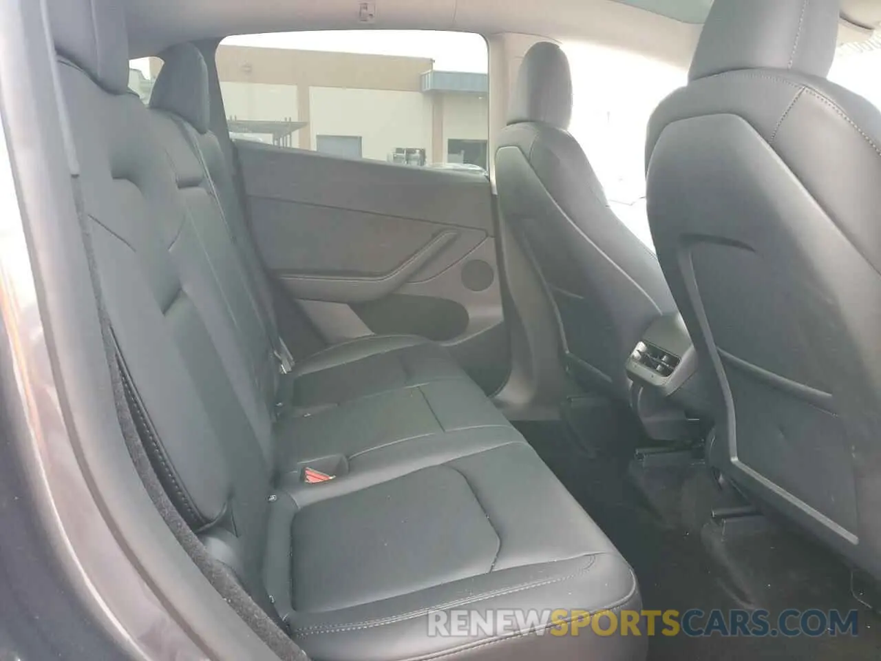 10 fotografías del automóvil dañado 7SAYGDEE3PF832005 TESLA MODEL Y 2023