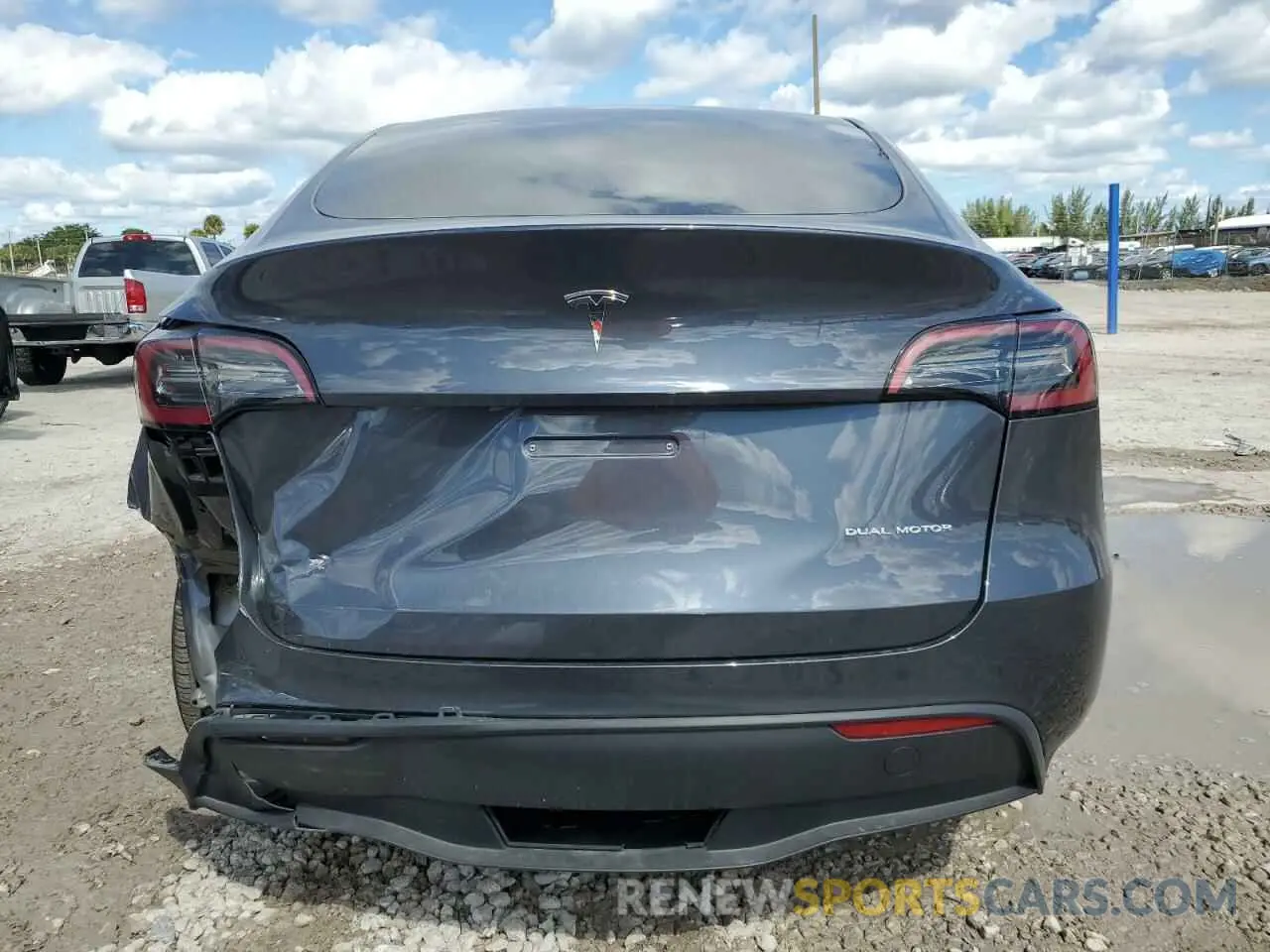 6 fotografías del automóvil dañado 7SAYGDEE3PF865697 TESLA MODEL Y 2023