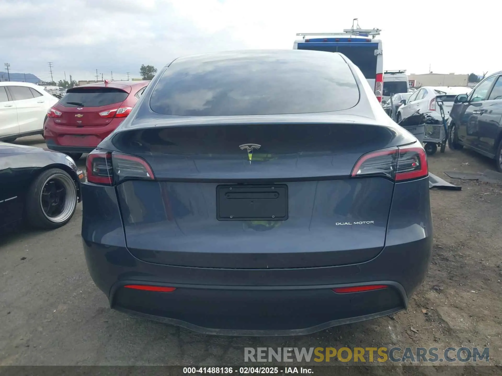 15 fotografías del automóvil dañado 7SAYGDEE4PA028440 TESLA MODEL Y 2023