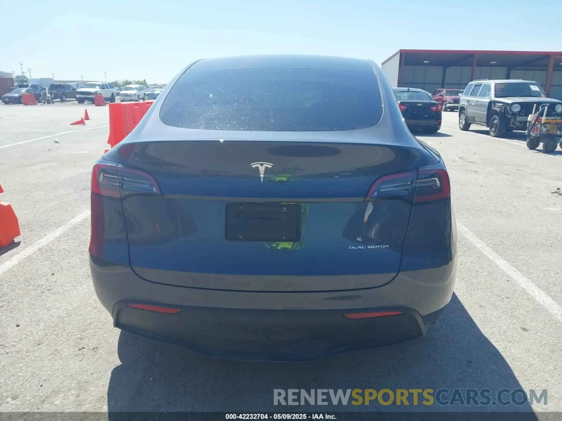 17 fotografías del automóvil dañado 7SAYGDEE4PA037218 TESLA MODEL Y 2023