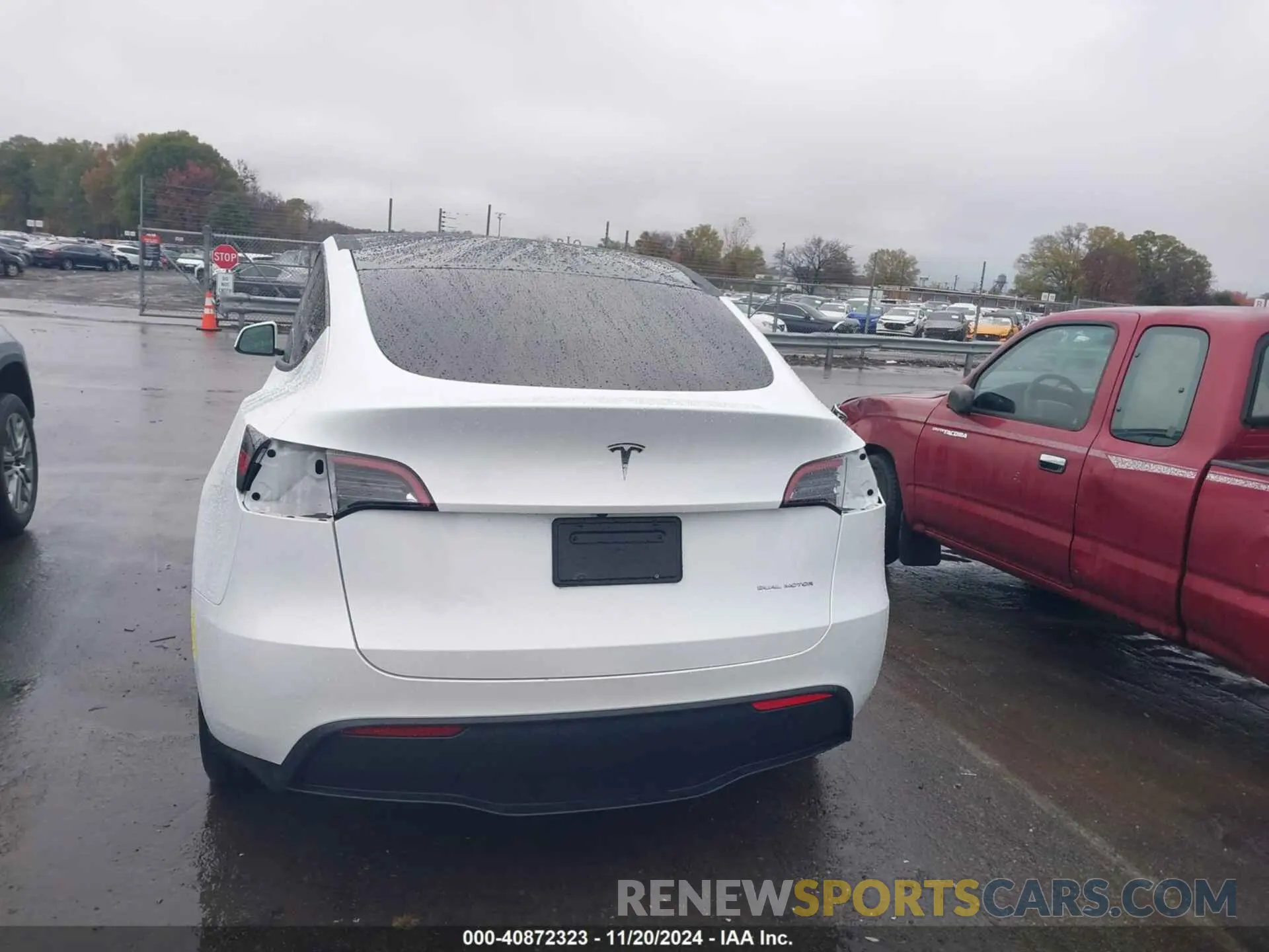 16 fotografías del automóvil dañado 7SAYGDEE4PA078626 TESLA MODEL Y 2023