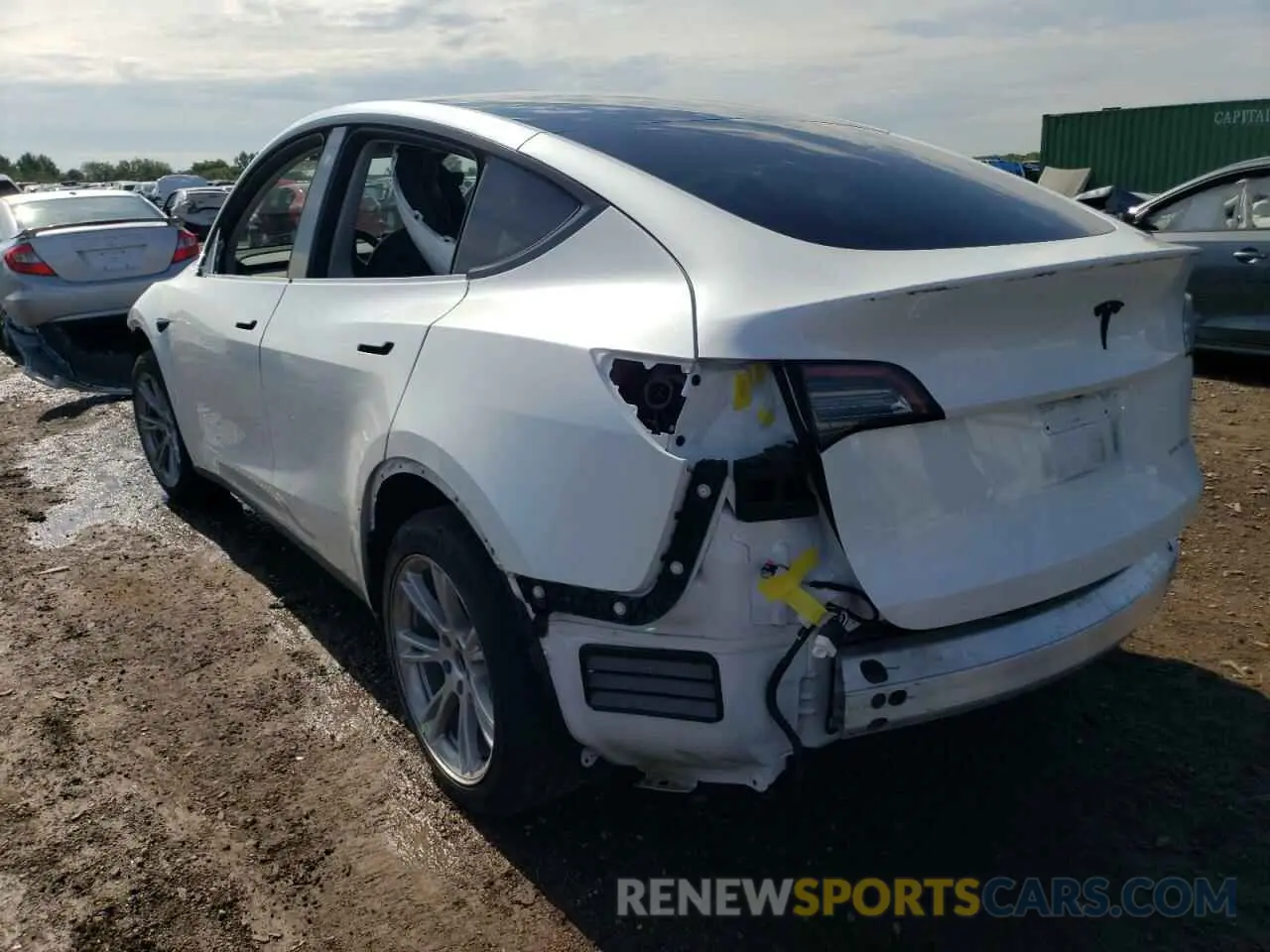 2 fotografías del automóvil dañado 7SAYGDEE4PA079484 TESLA MODEL Y 2023