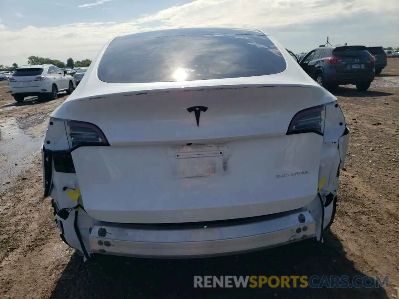 6 fotografías del automóvil dañado 7SAYGDEE4PA079484 TESLA MODEL Y 2023