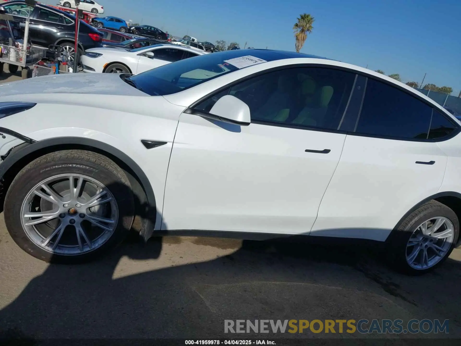14 fotografías del automóvil dañado 7SAYGDEE4PA114671 TESLA MODEL Y 2023