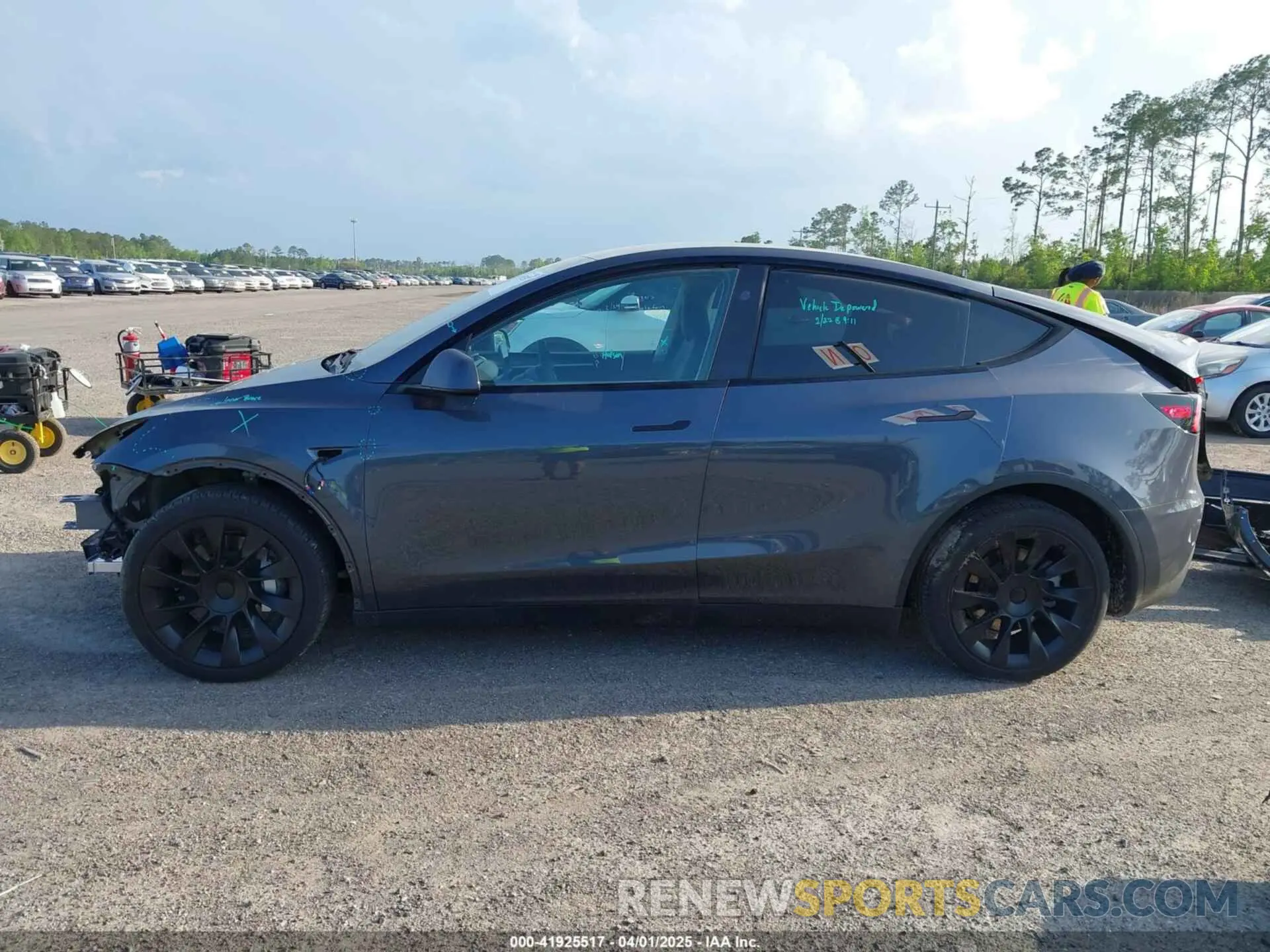 14 fotografías del automóvil dañado 7SAYGDEE4PA139277 TESLA MODEL Y 2023