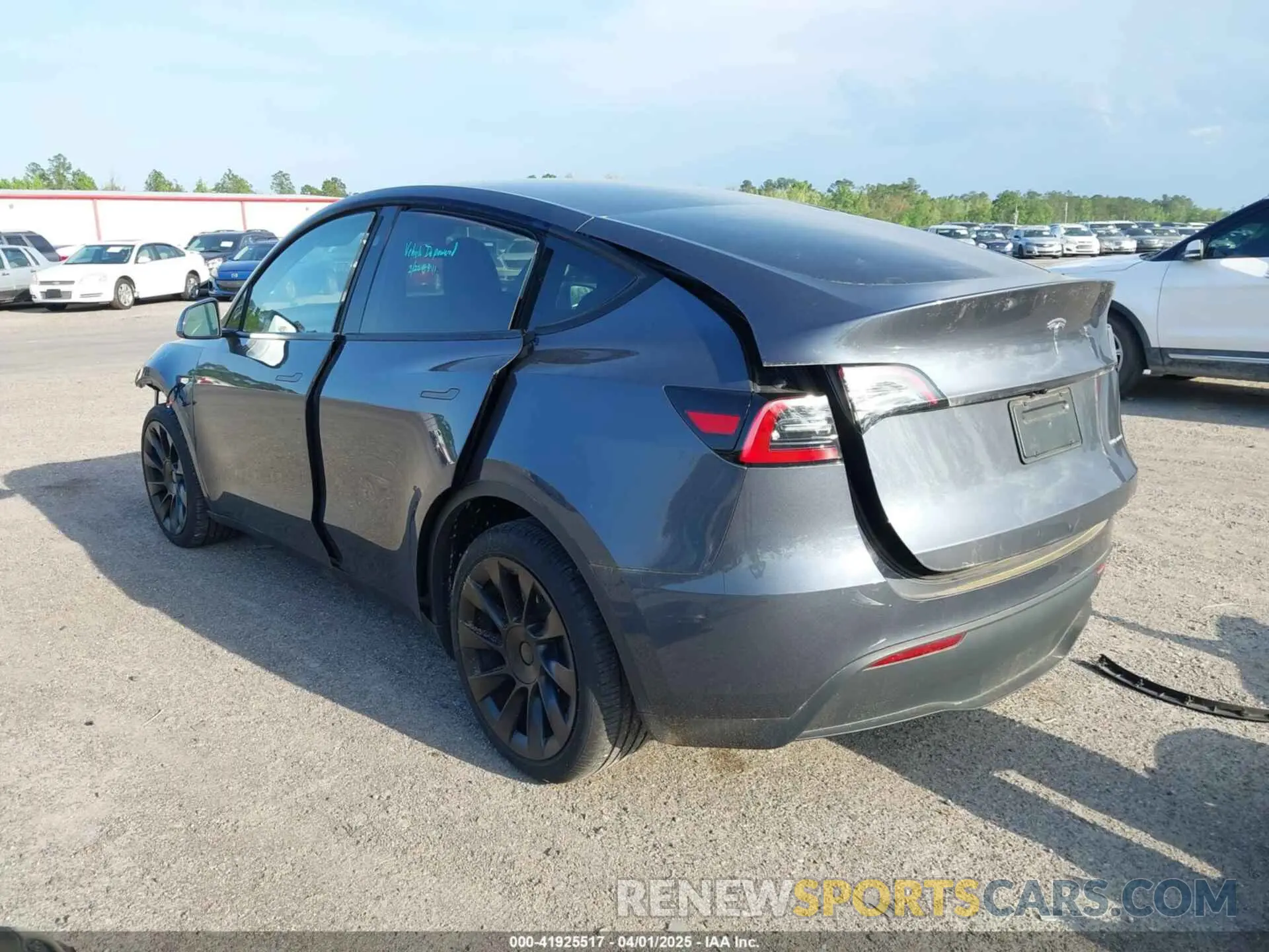 3 fotografías del automóvil dañado 7SAYGDEE4PA139277 TESLA MODEL Y 2023