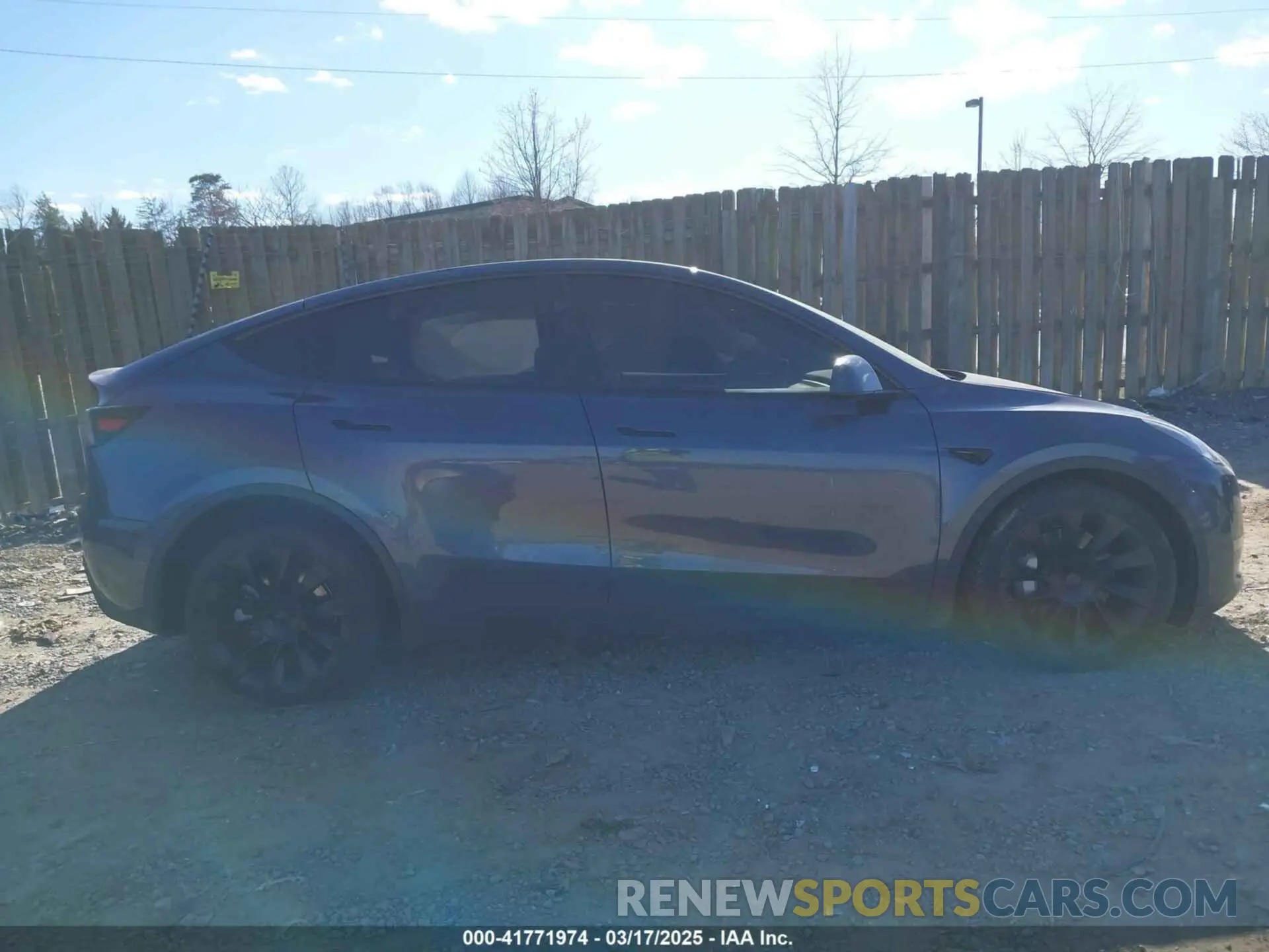 13 fotografías del automóvil dañado 7SAYGDEE4PA145922 TESLA MODEL Y 2023