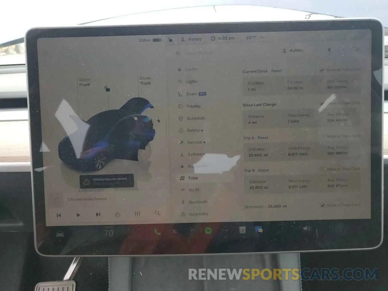 9 fotografías del automóvil dañado 7SAYGDEE4PA162607 TESLA MODEL Y 2023