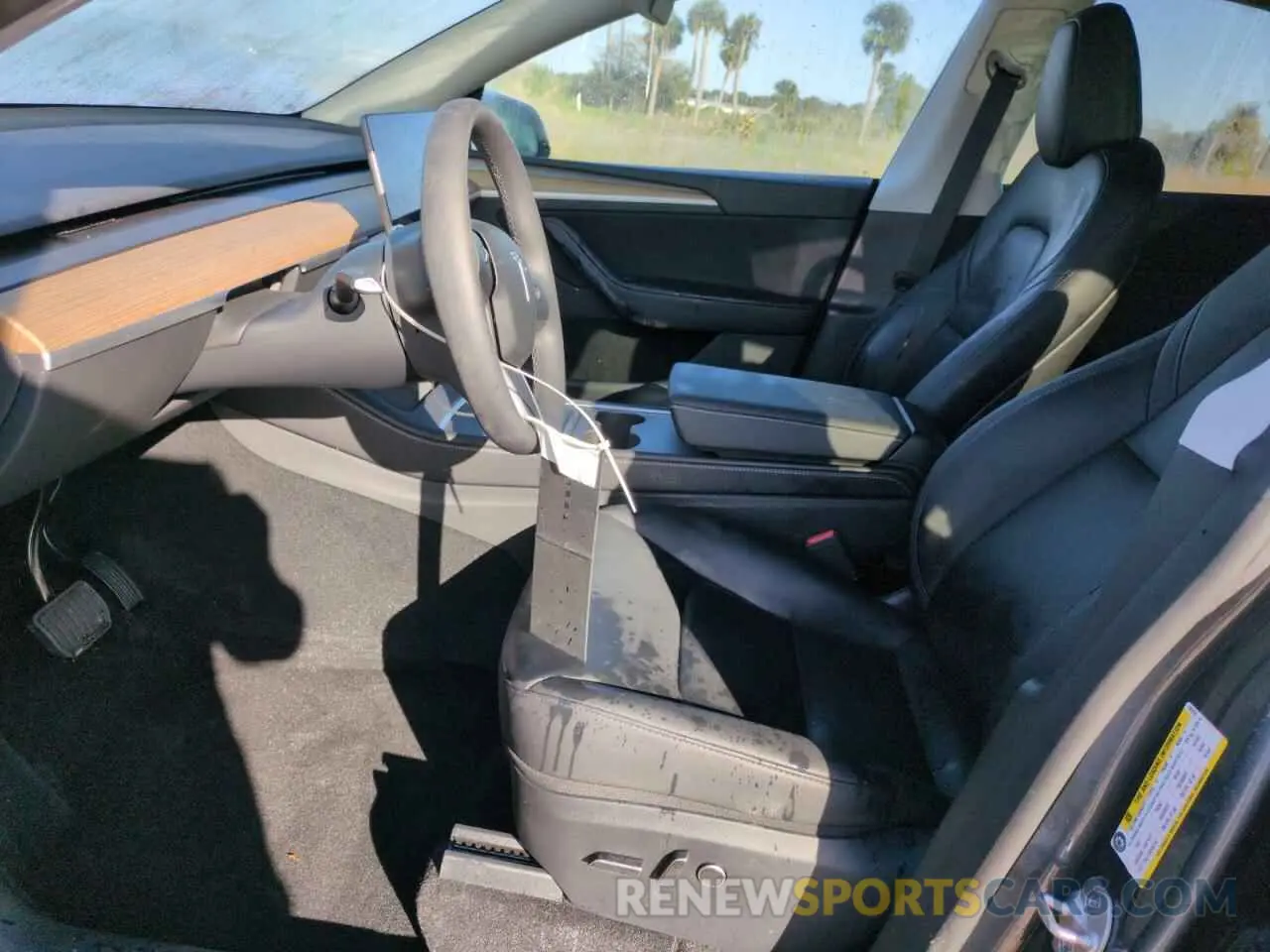 7 fotografías del automóvil dañado 7SAYGDEE4PA192254 TESLA MODEL Y 2023