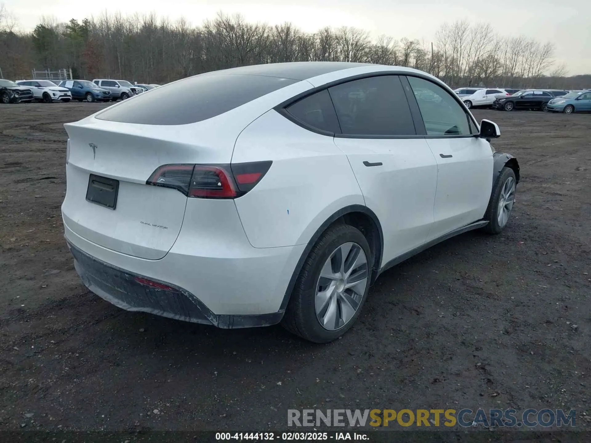 4 fotografías del automóvil dañado 7SAYGDEE4PF600271 TESLA MODEL Y 2023