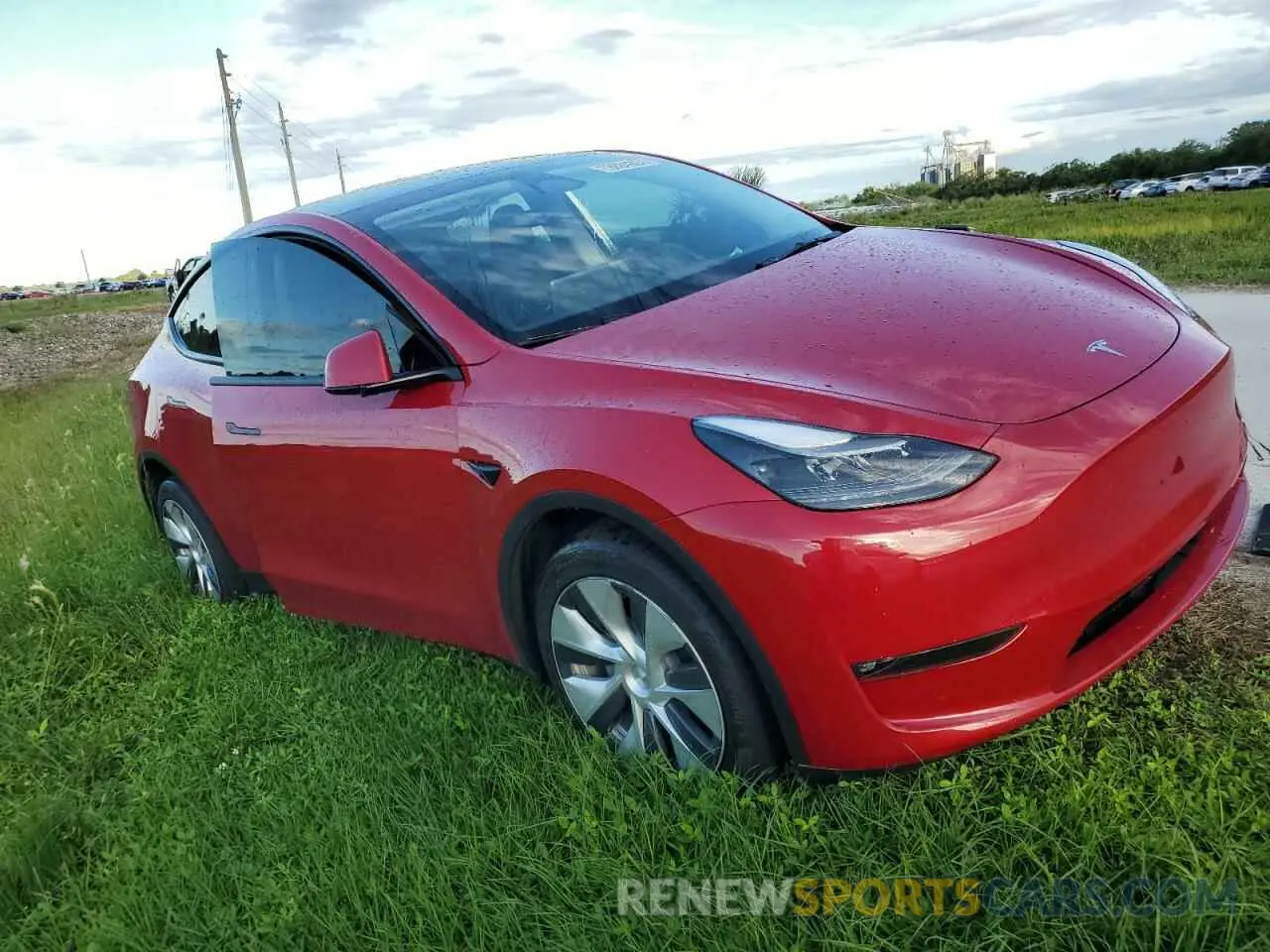 4 fotografías del automóvil dañado 7SAYGDEE4PF606555 TESLA MODEL Y 2023