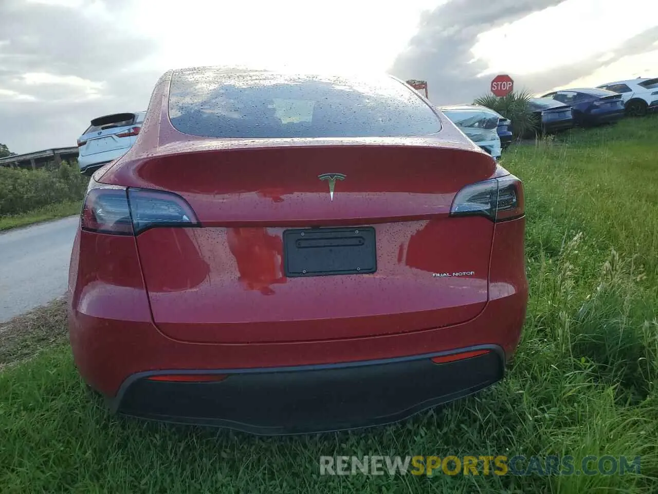 6 fotografías del automóvil dañado 7SAYGDEE4PF606555 TESLA MODEL Y 2023