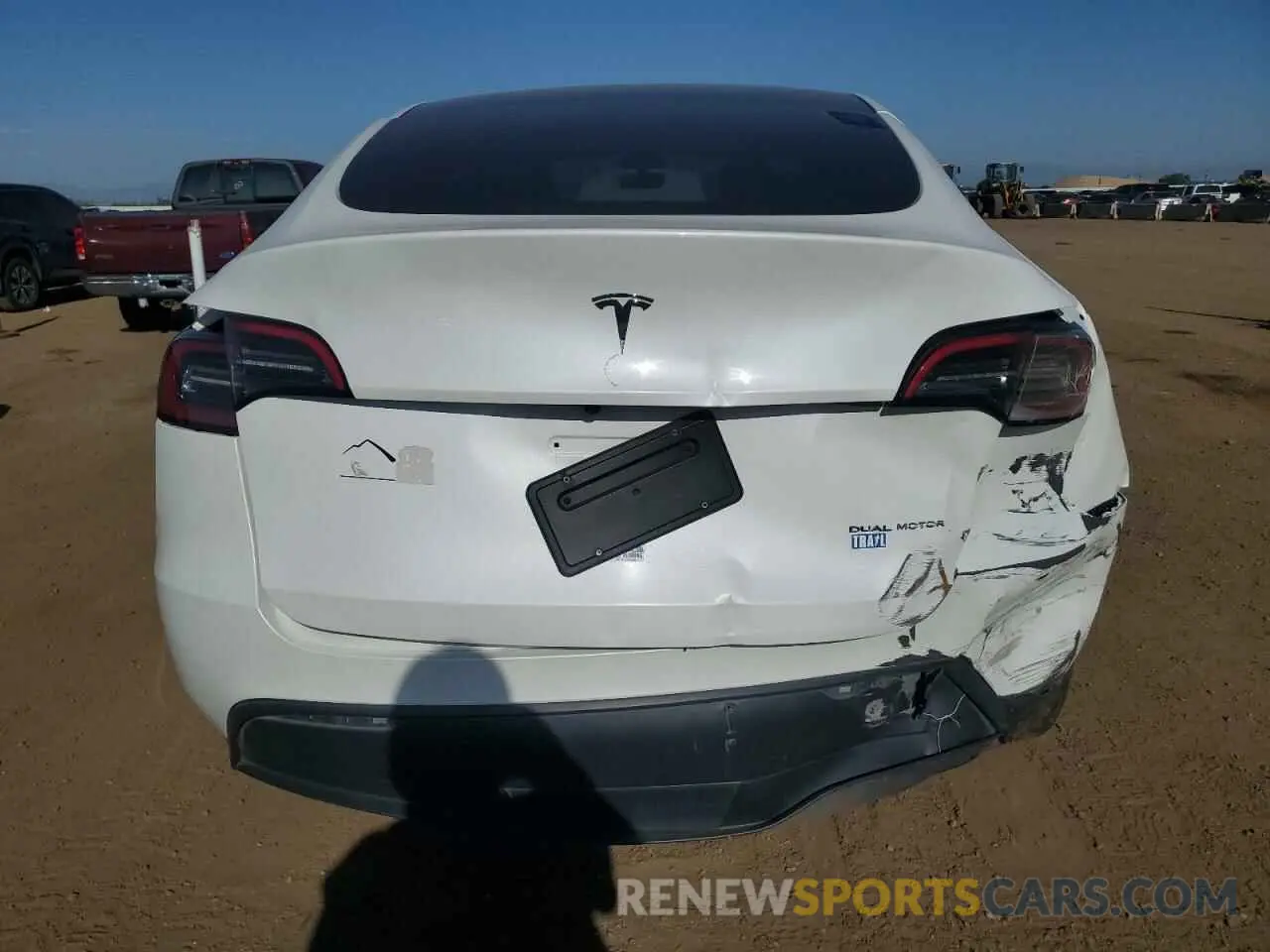 6 fotografías del automóvil dañado 7SAYGDEE4PF663581 TESLA MODEL Y 2023