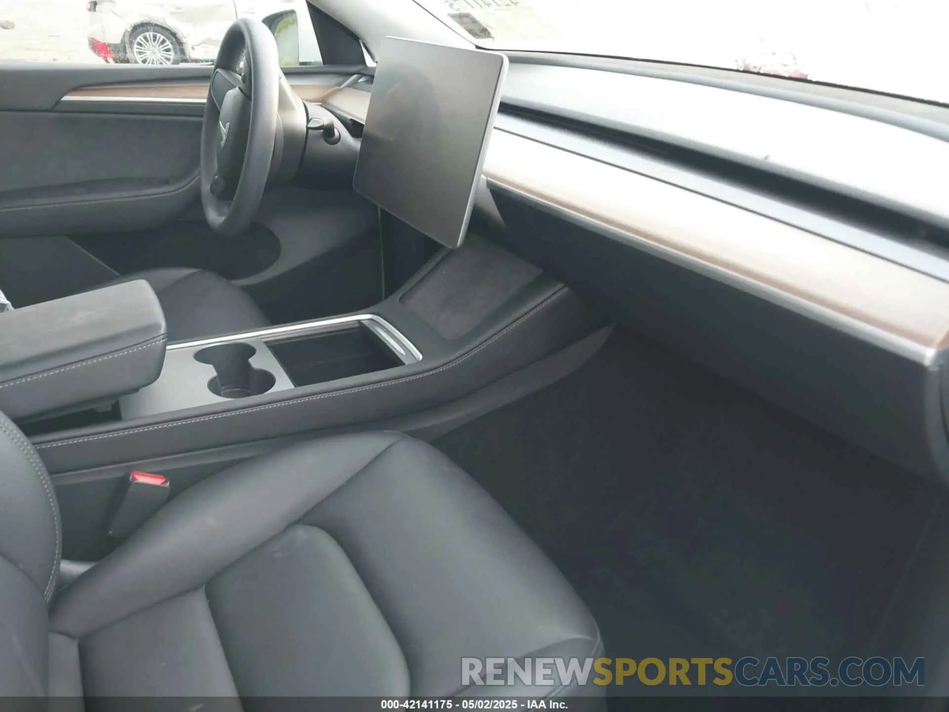 5 fotografías del automóvil dañado 7SAYGDEE4PF770307 TESLA MODEL Y 2023