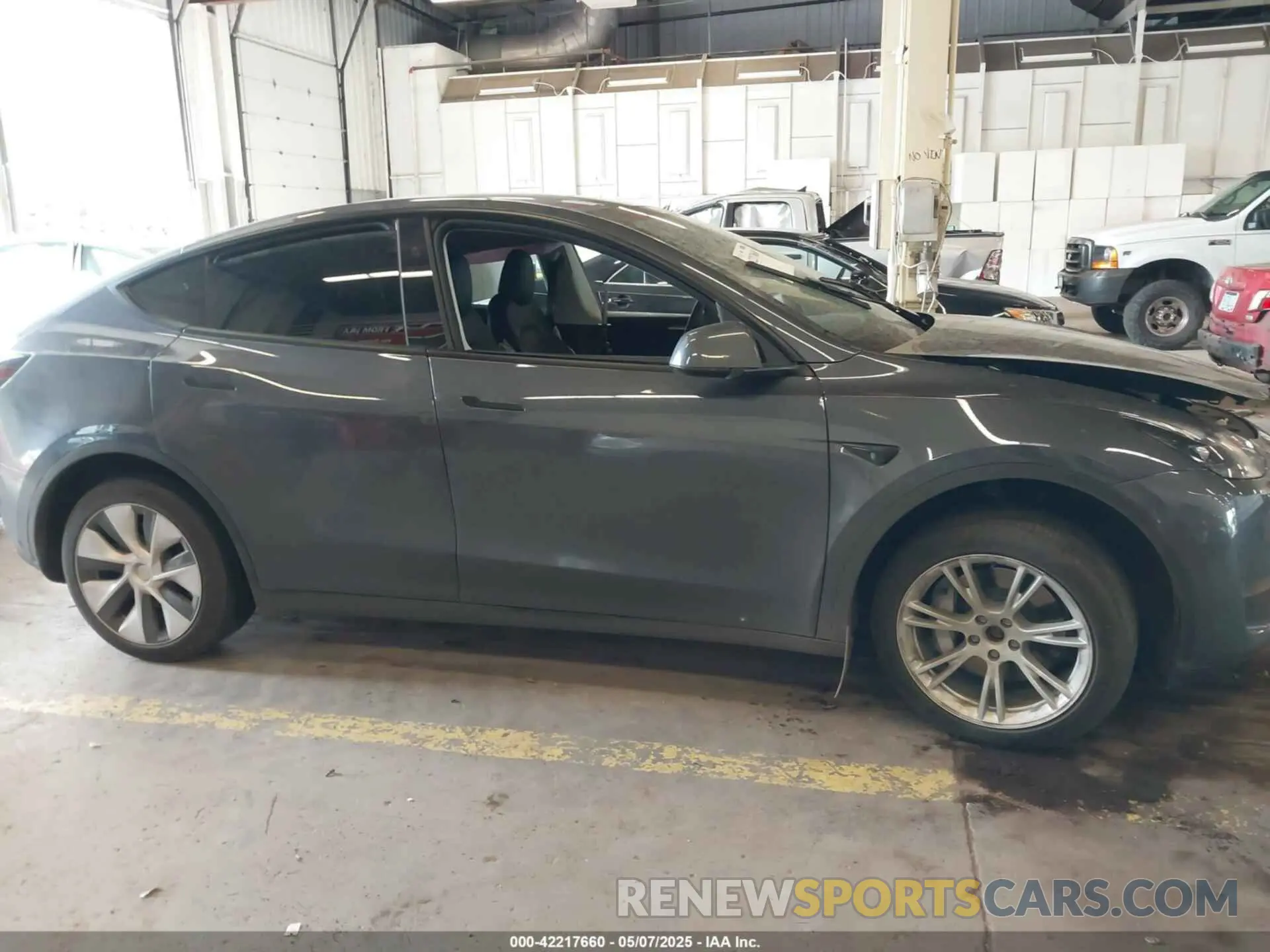 13 fotografías del automóvil dañado 7SAYGDEE4PF806349 TESLA MODEL Y 2023
