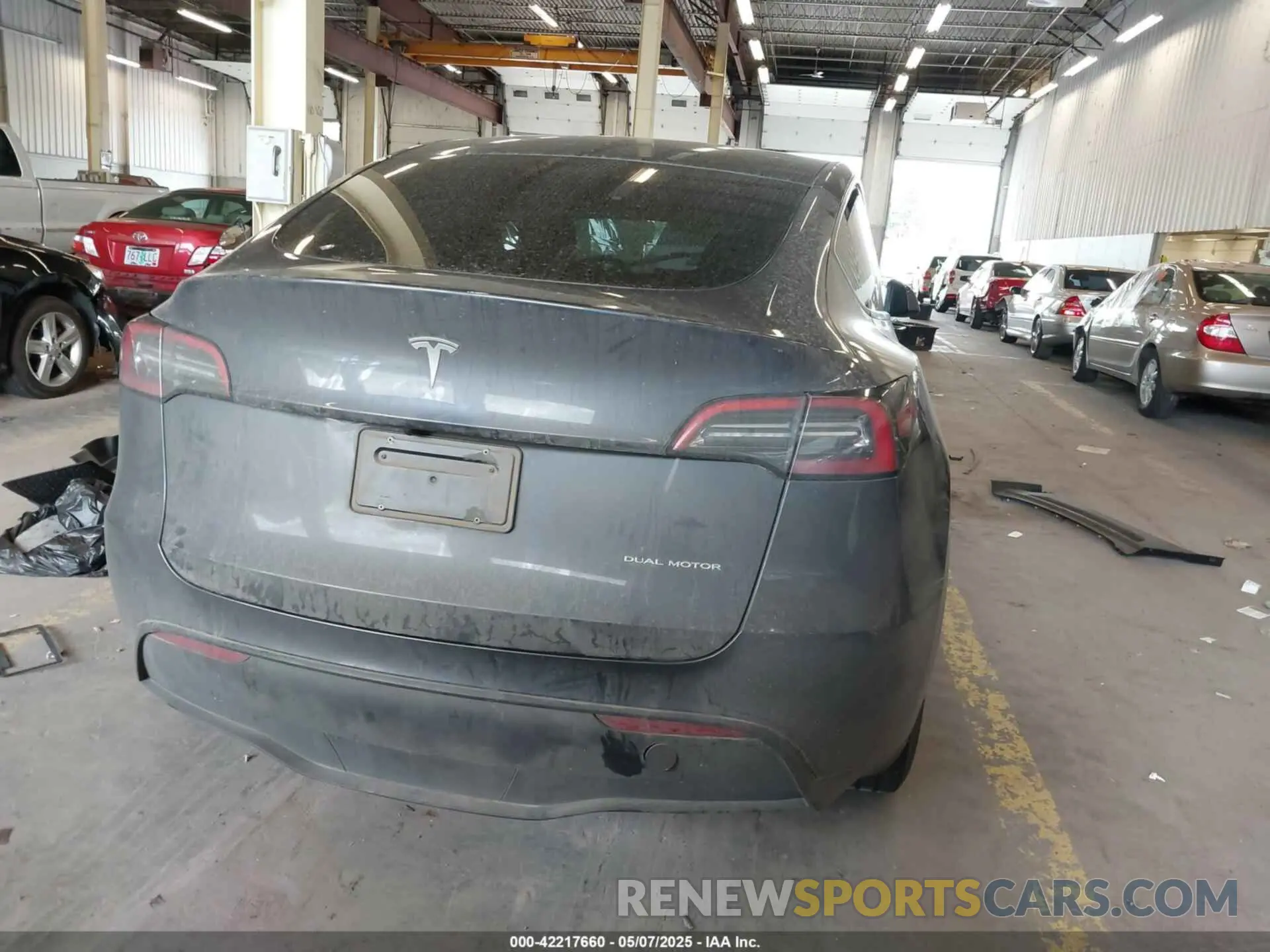 16 fotografías del automóvil dañado 7SAYGDEE4PF806349 TESLA MODEL Y 2023
