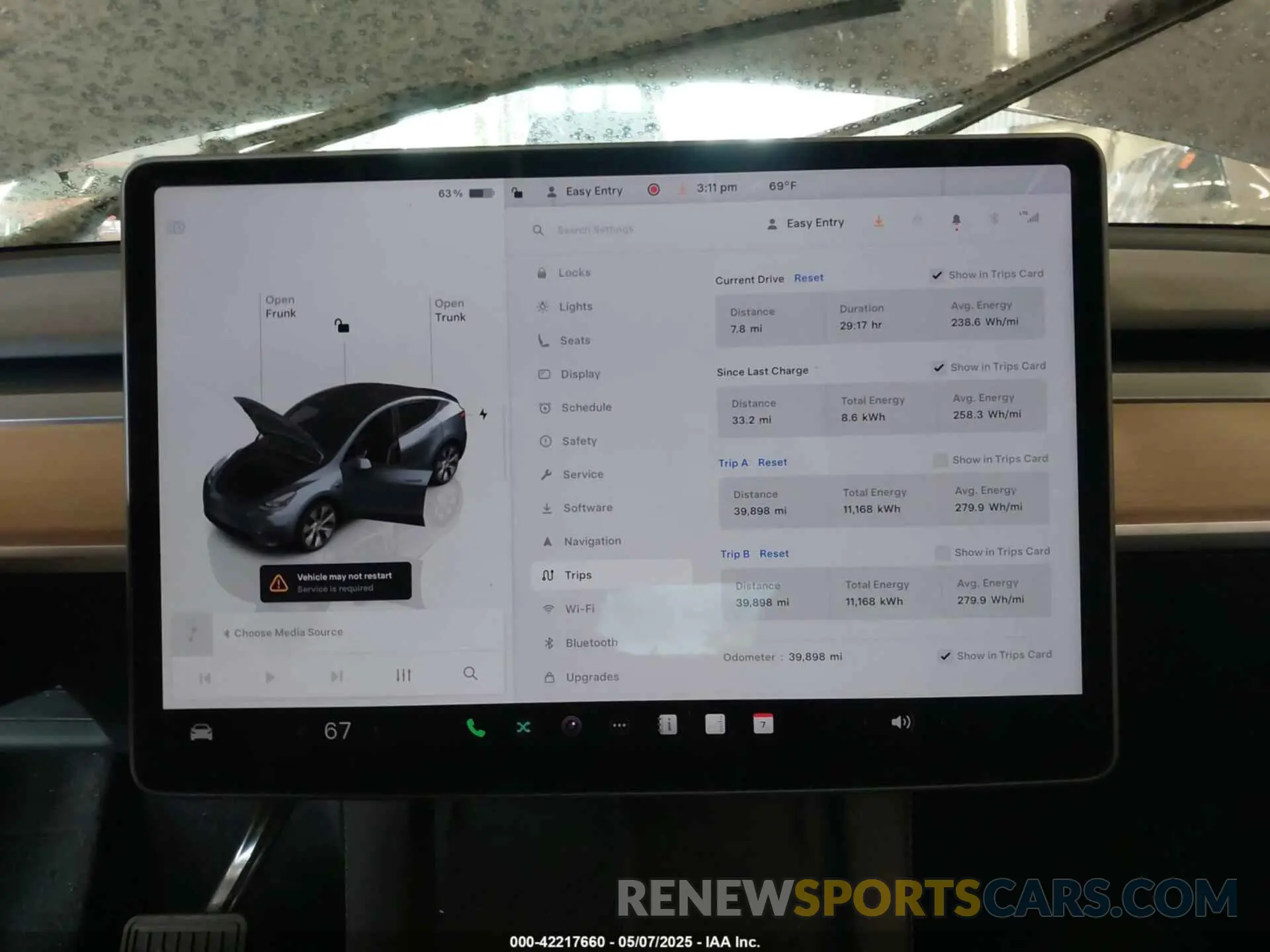 7 fotografías del automóvil dañado 7SAYGDEE4PF806349 TESLA MODEL Y 2023