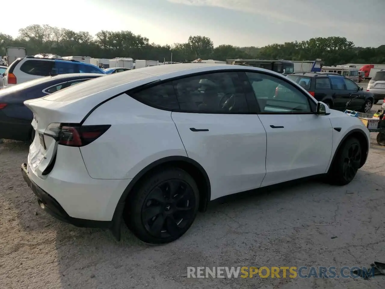 3 fotografías del automóvil dañado 7SAYGDEE4PF810174 TESLA MODEL Y 2023