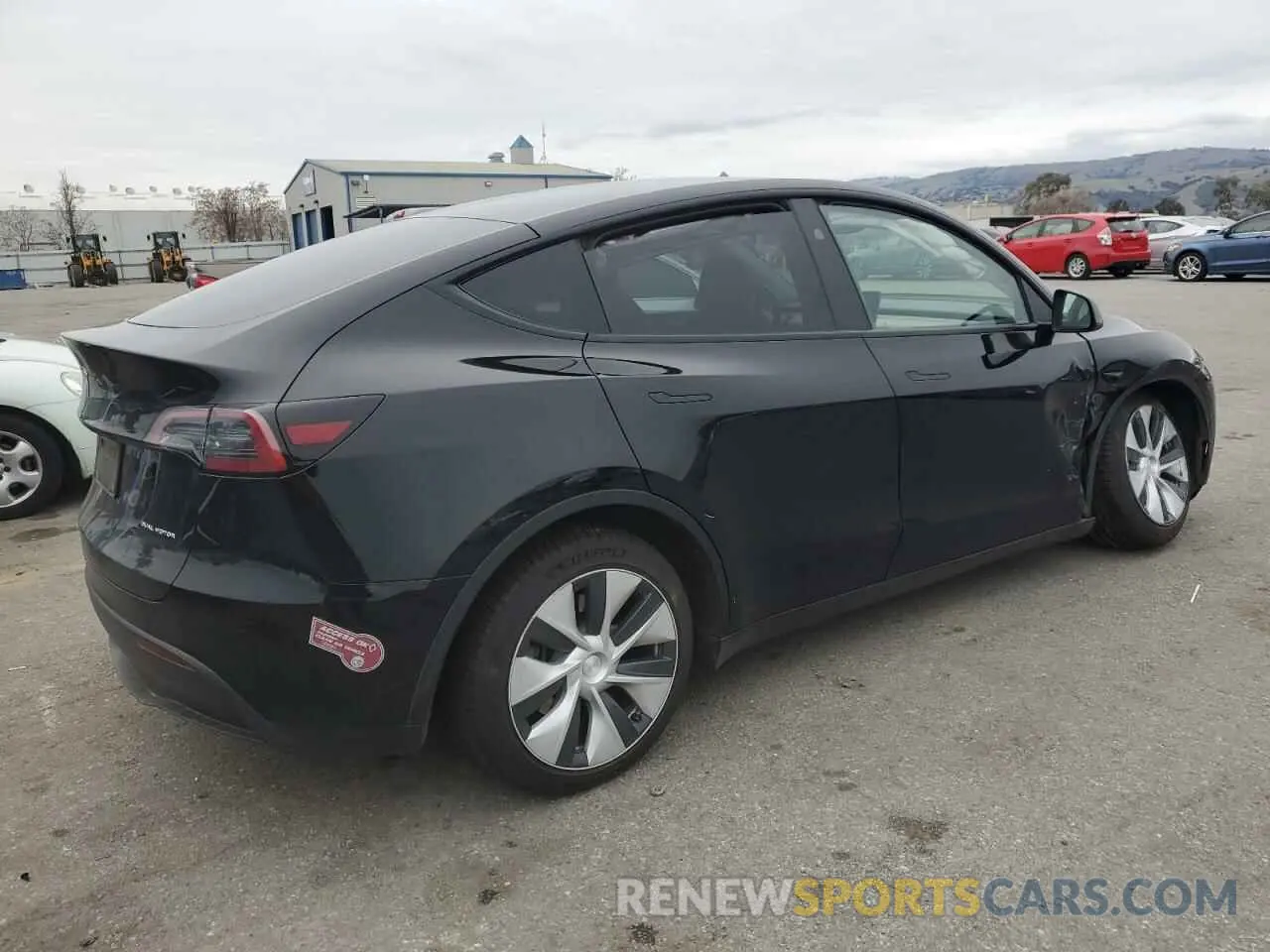3 fotografías del automóvil dañado 7SAYGDEE4PF825709 TESLA MODEL Y 2023