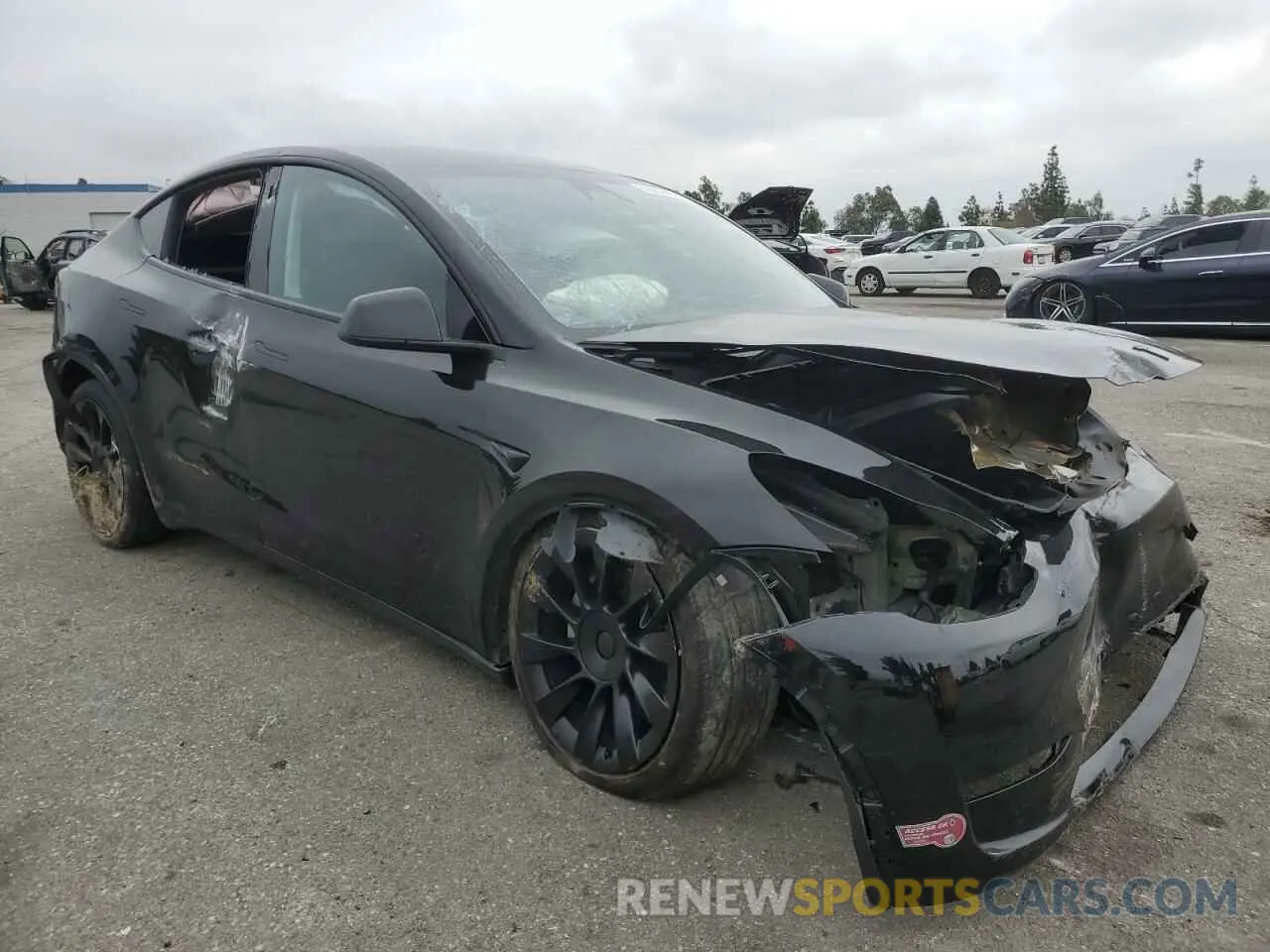 4 fotografías del automóvil dañado 7SAYGDEE4PF938821 TESLA MODEL Y 2023