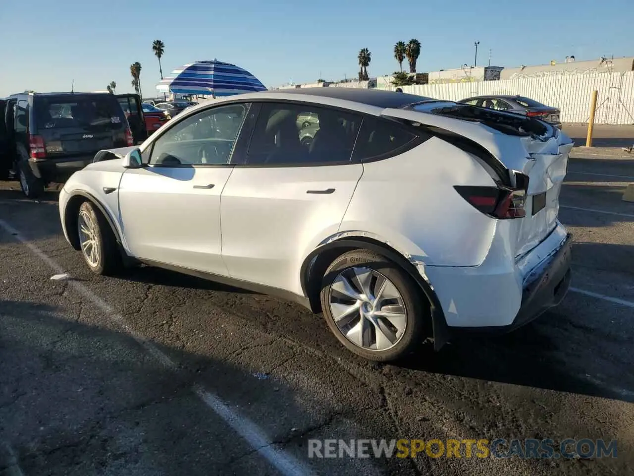 2 fotografías del automóvil dañado 7SAYGDEE5PA069501 TESLA MODEL Y 2023