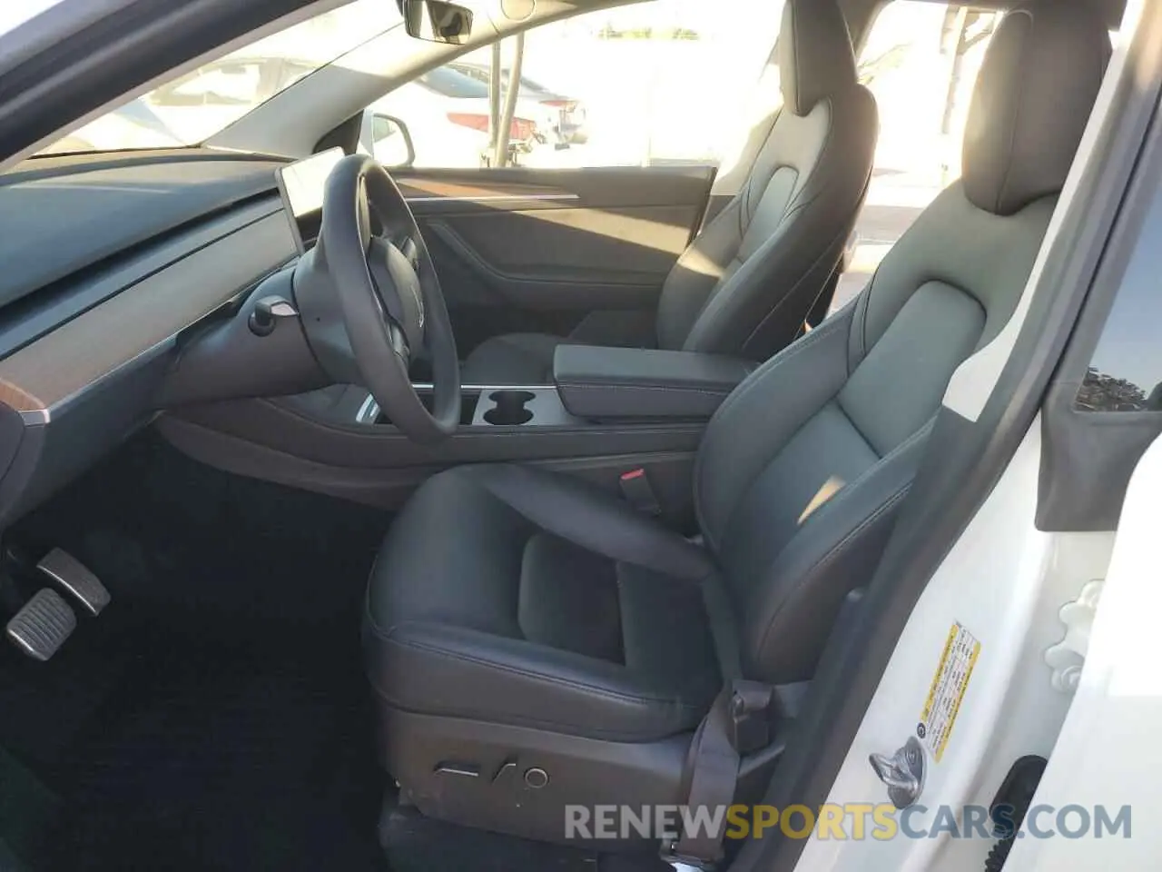 7 fotografías del automóvil dañado 7SAYGDEE5PA069501 TESLA MODEL Y 2023