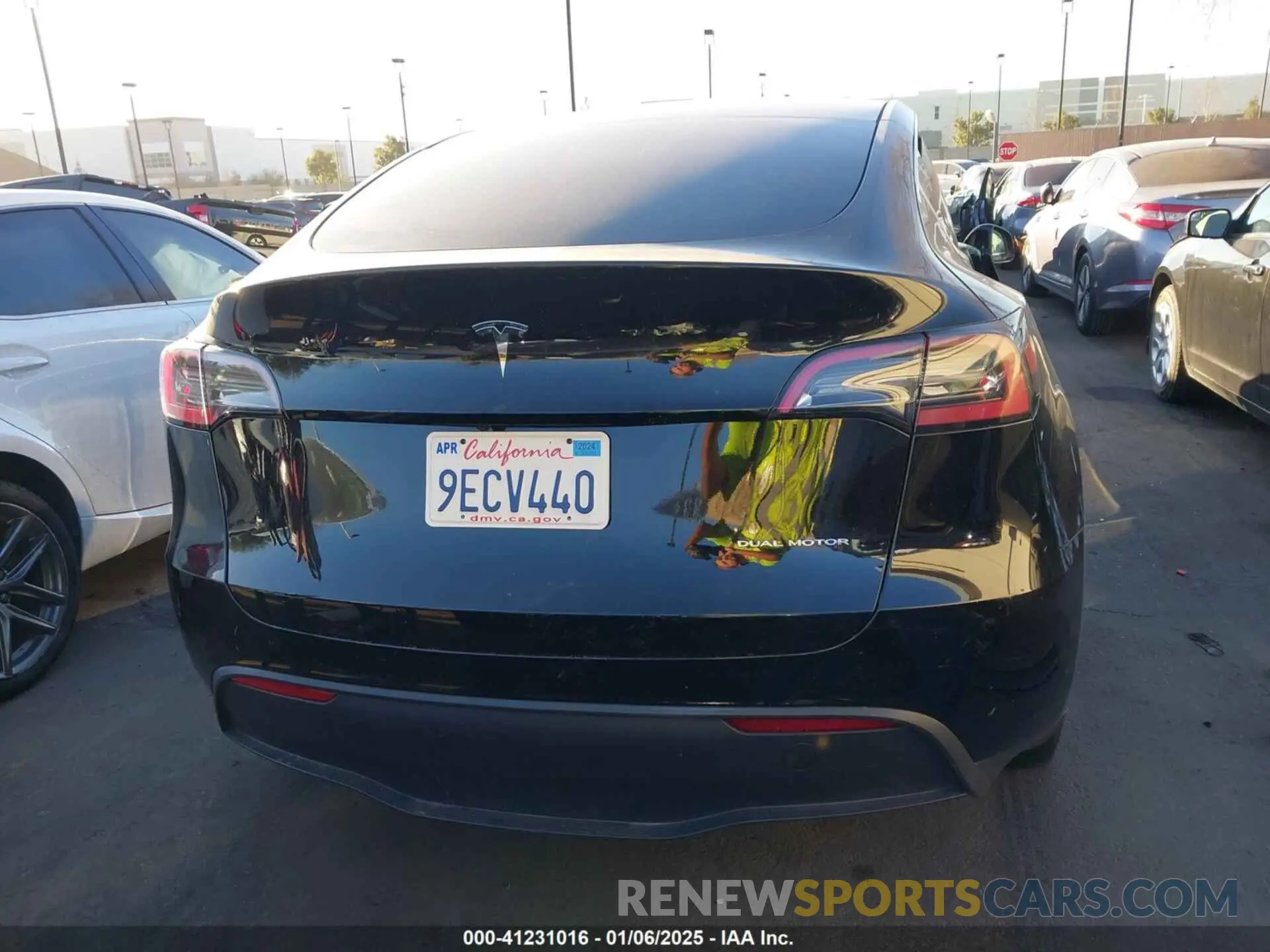 16 fotografías del automóvil dañado 7SAYGDEE5PA105834 TESLA MODEL Y 2023